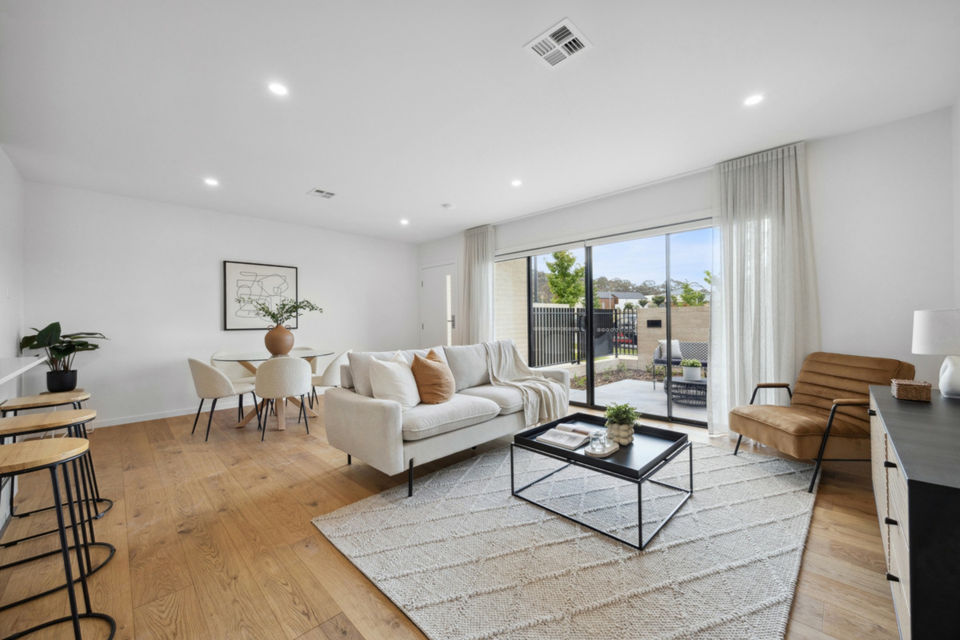 MIO, 20 Edward Street — photo 3 of 30