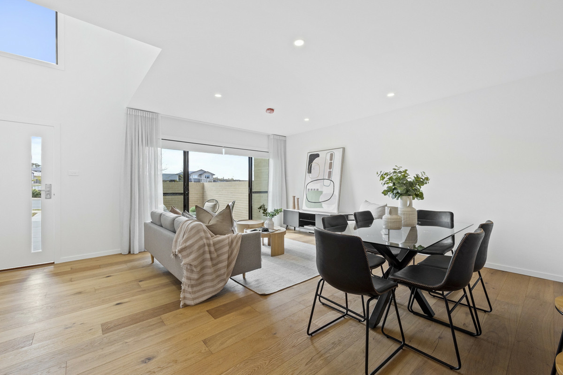 MIO, 20 Edward Drive, GOOGONG