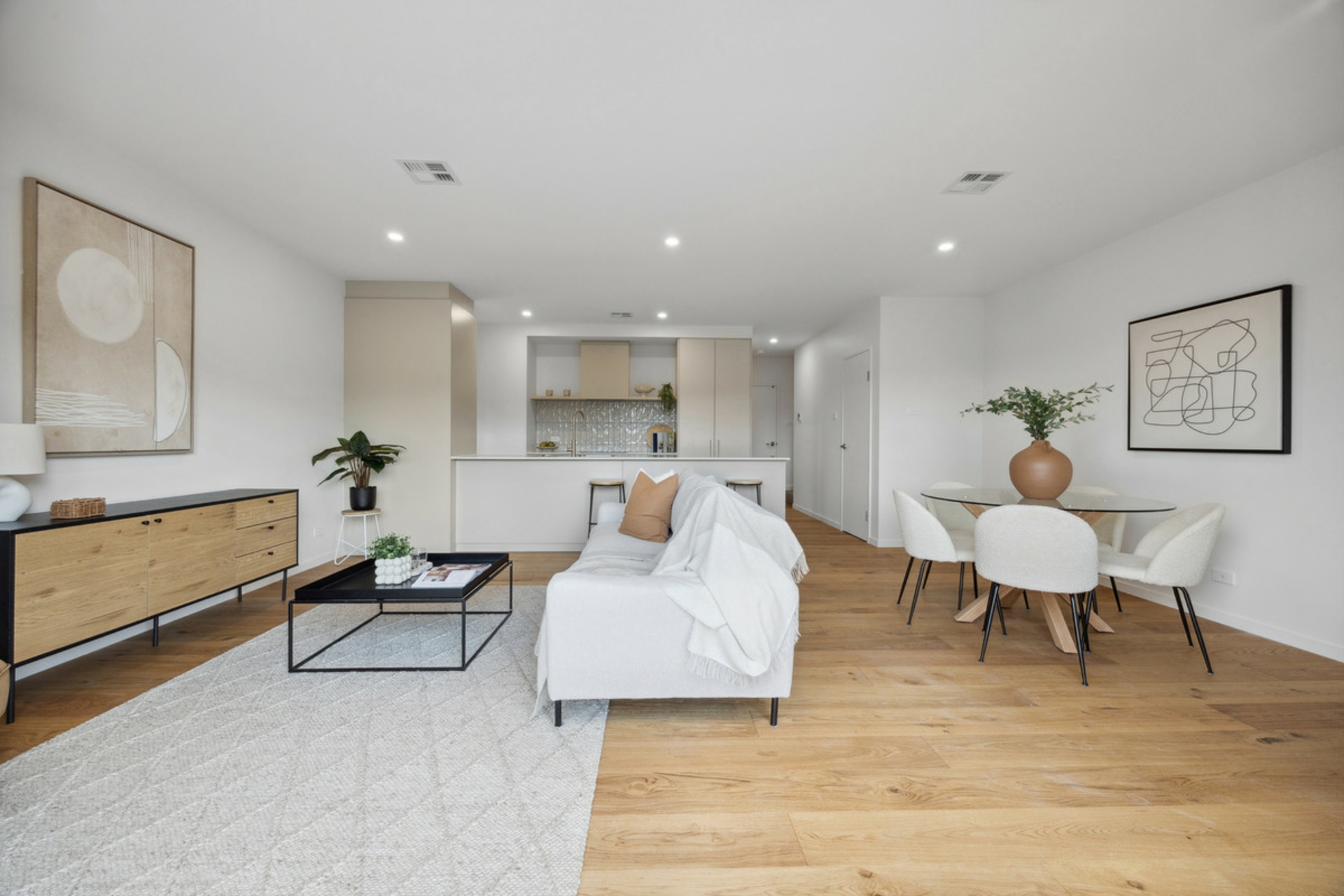 MIO, 20 Edward Drive, GOOGONG