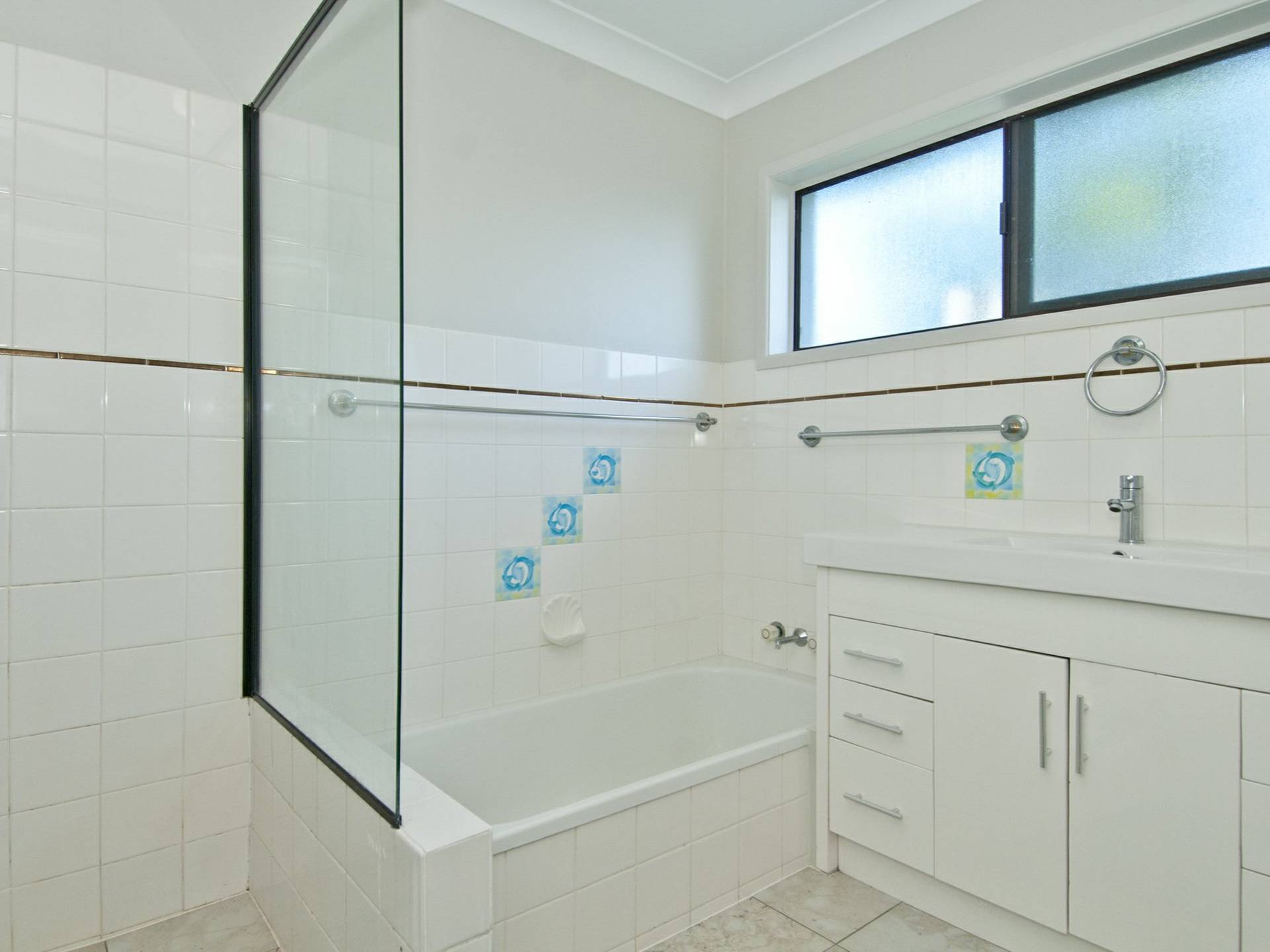 10 Van Dieman Crescent, SPRINGWOOD