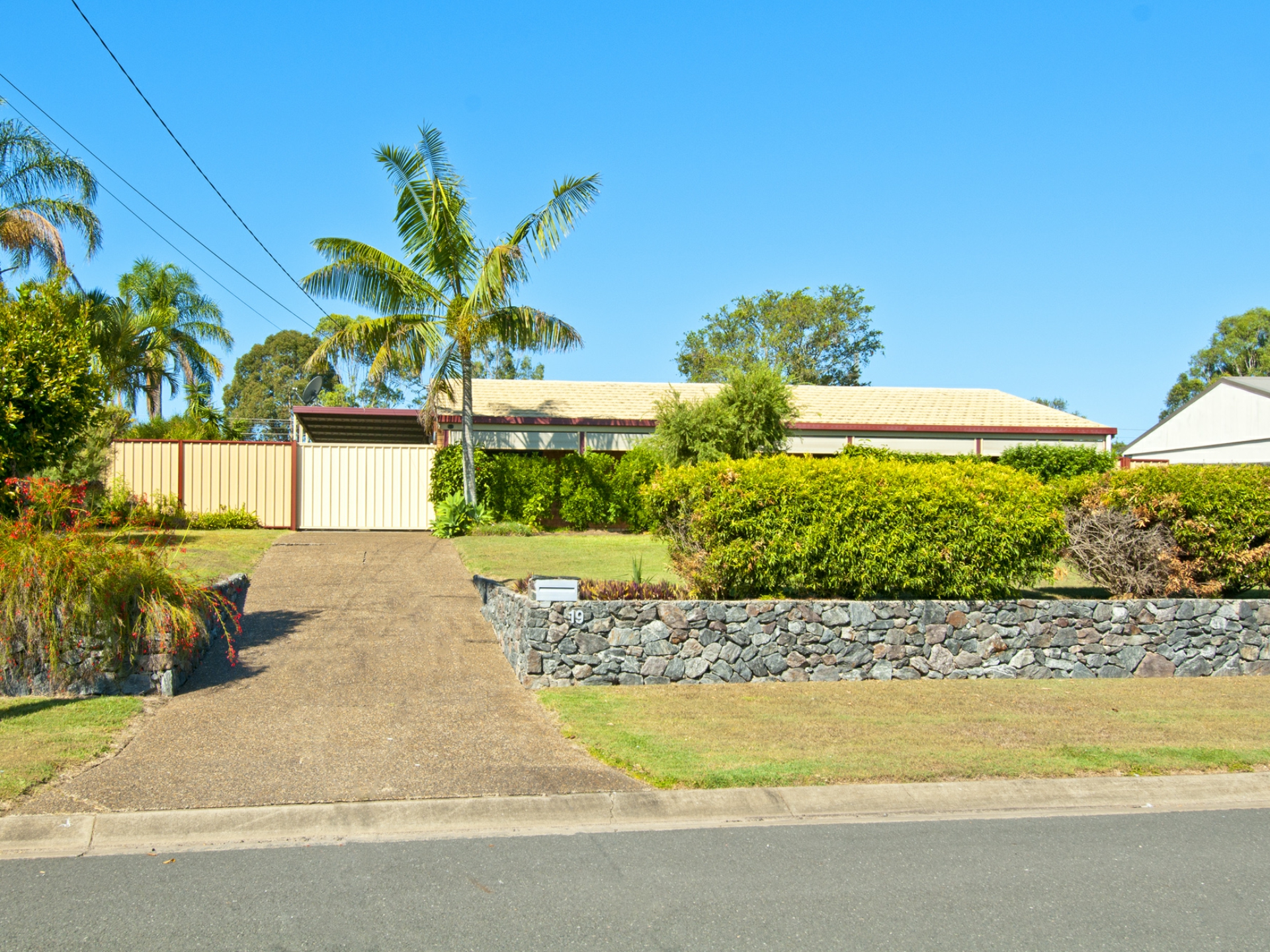 19 Turquoise Street, Bethania