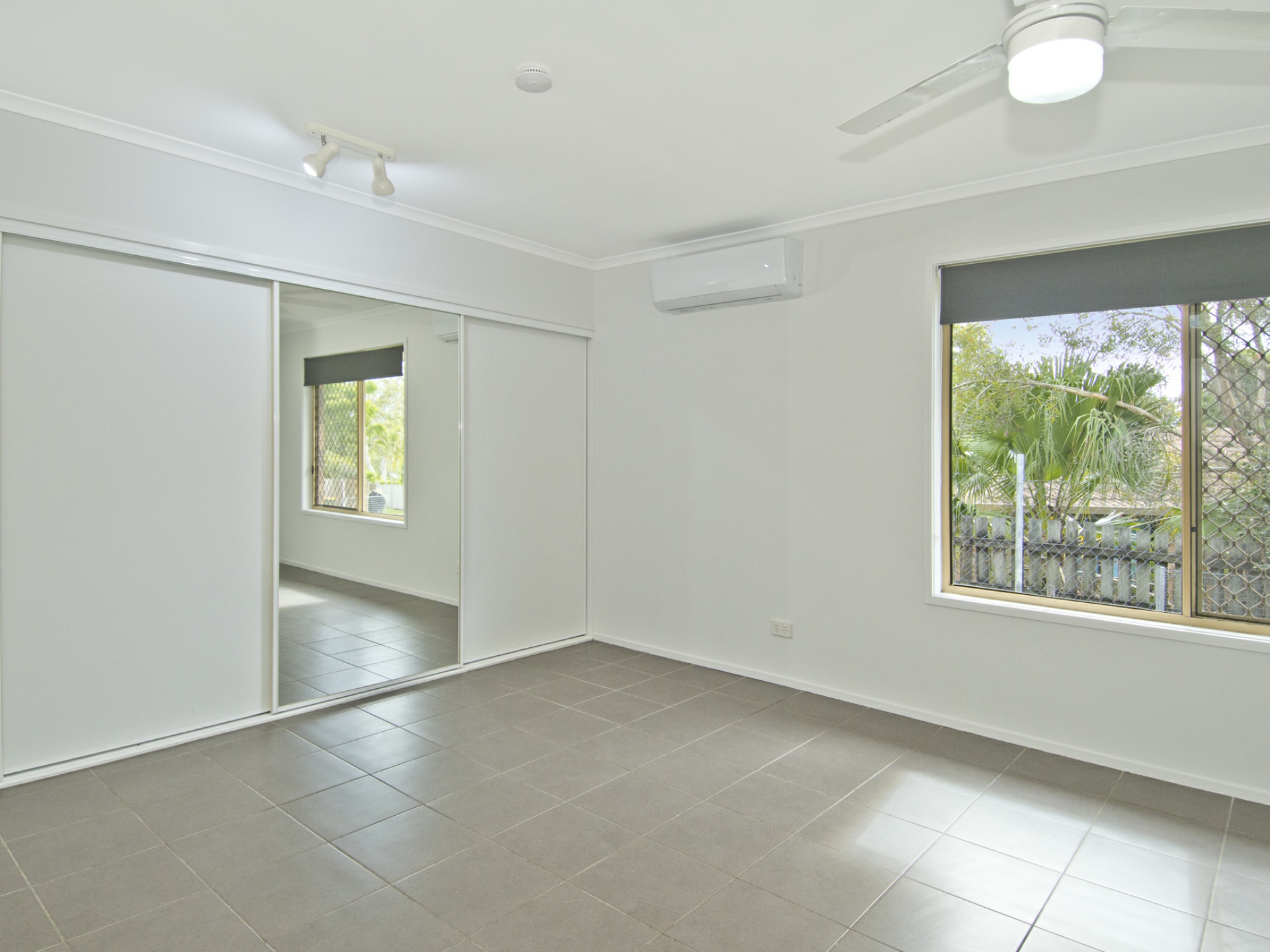 13 Ben Lexcen Court, MOUNT WARREN PARK