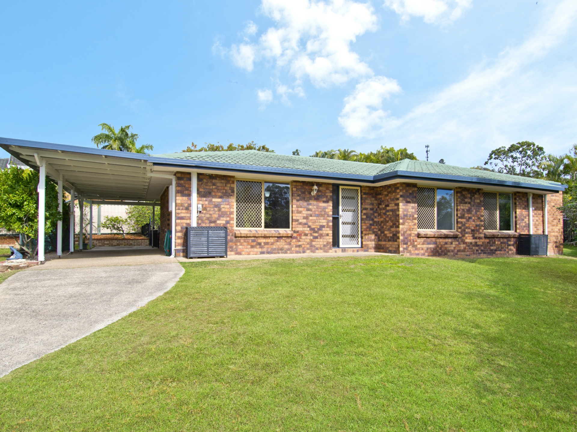 13 Ben Lexcen Court, MOUNT WARREN PARK