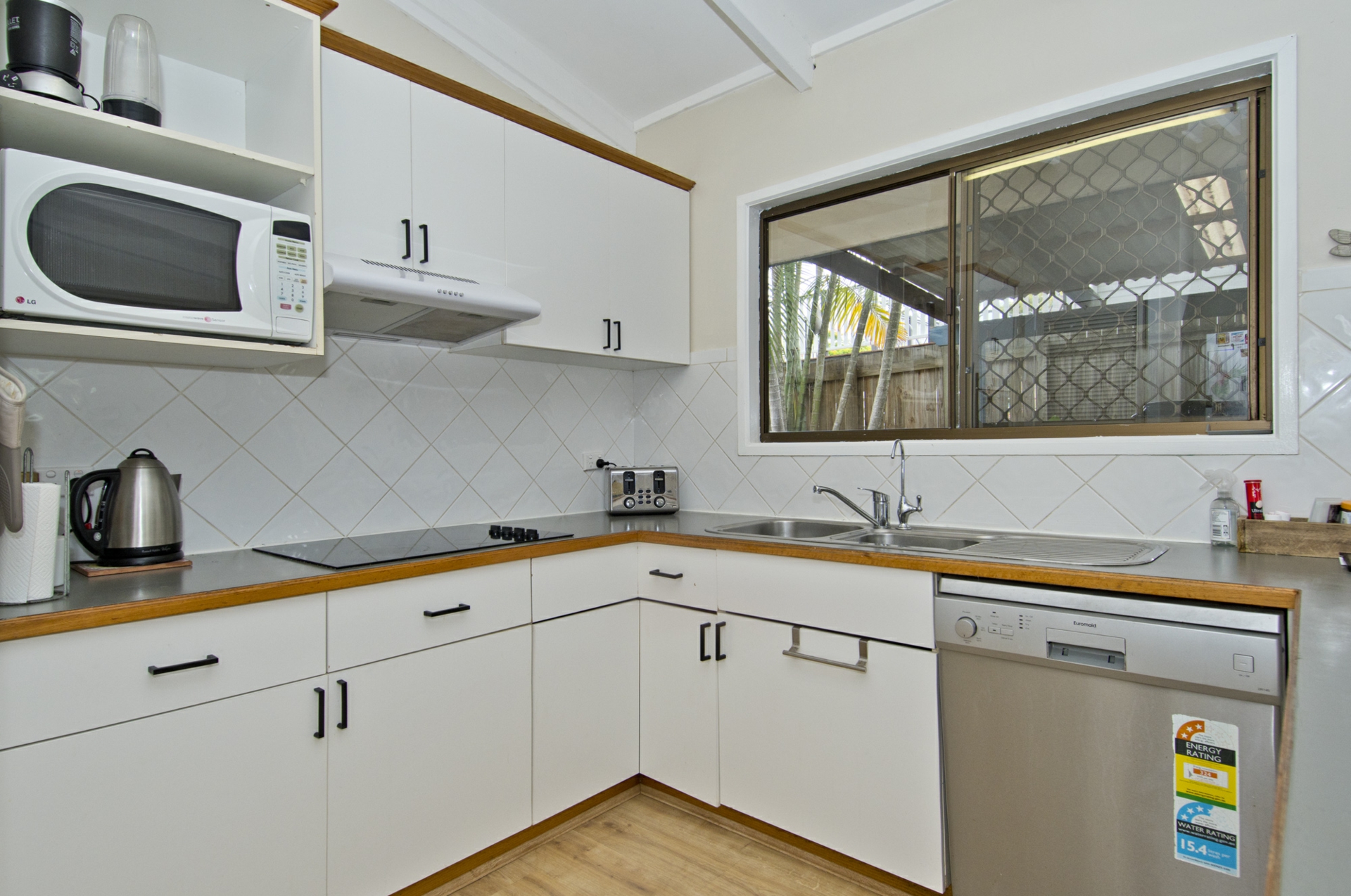 27 Aragon Street, BEENLEIGH