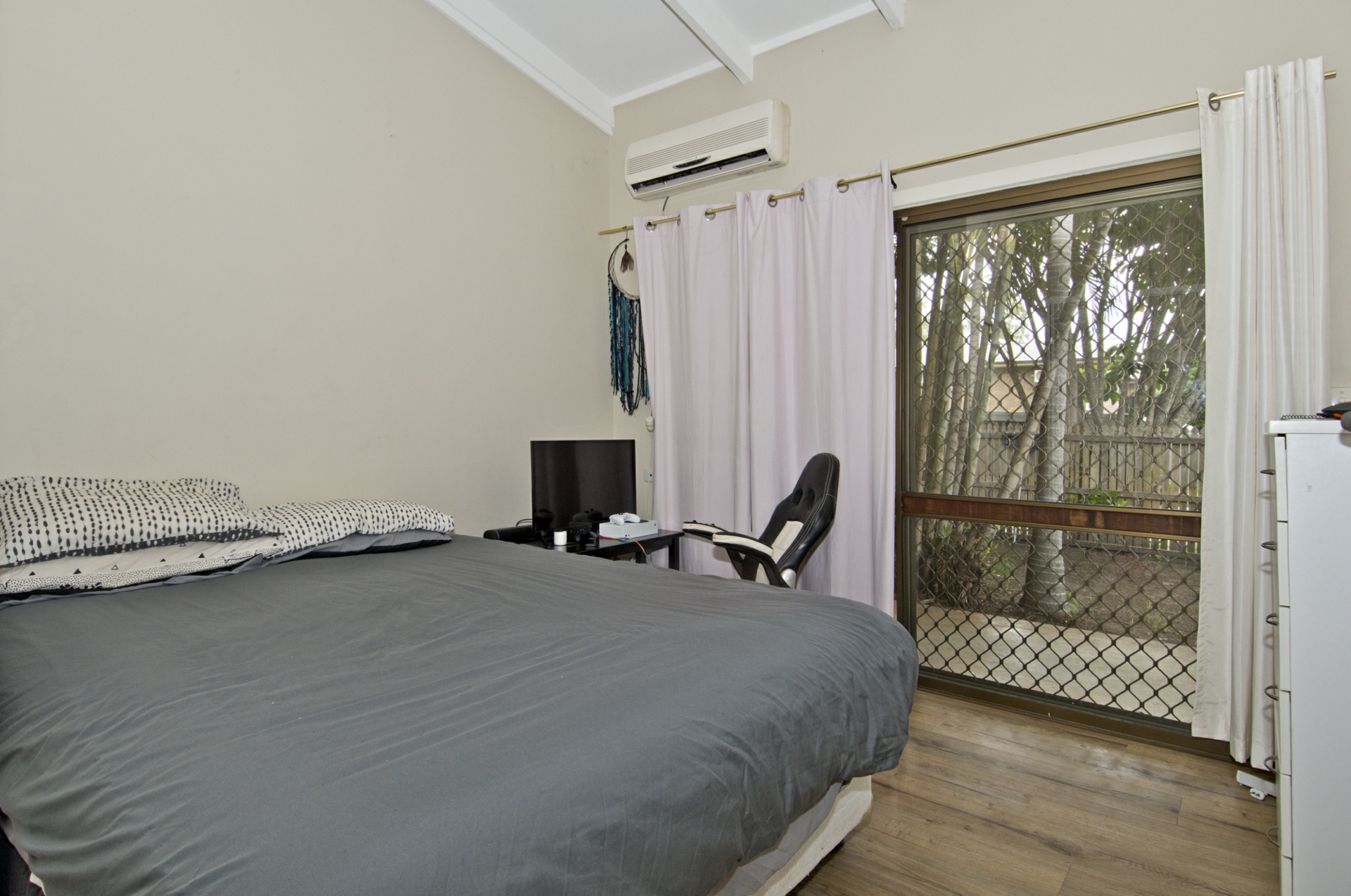 27 Aragon Street, BEENLEIGH