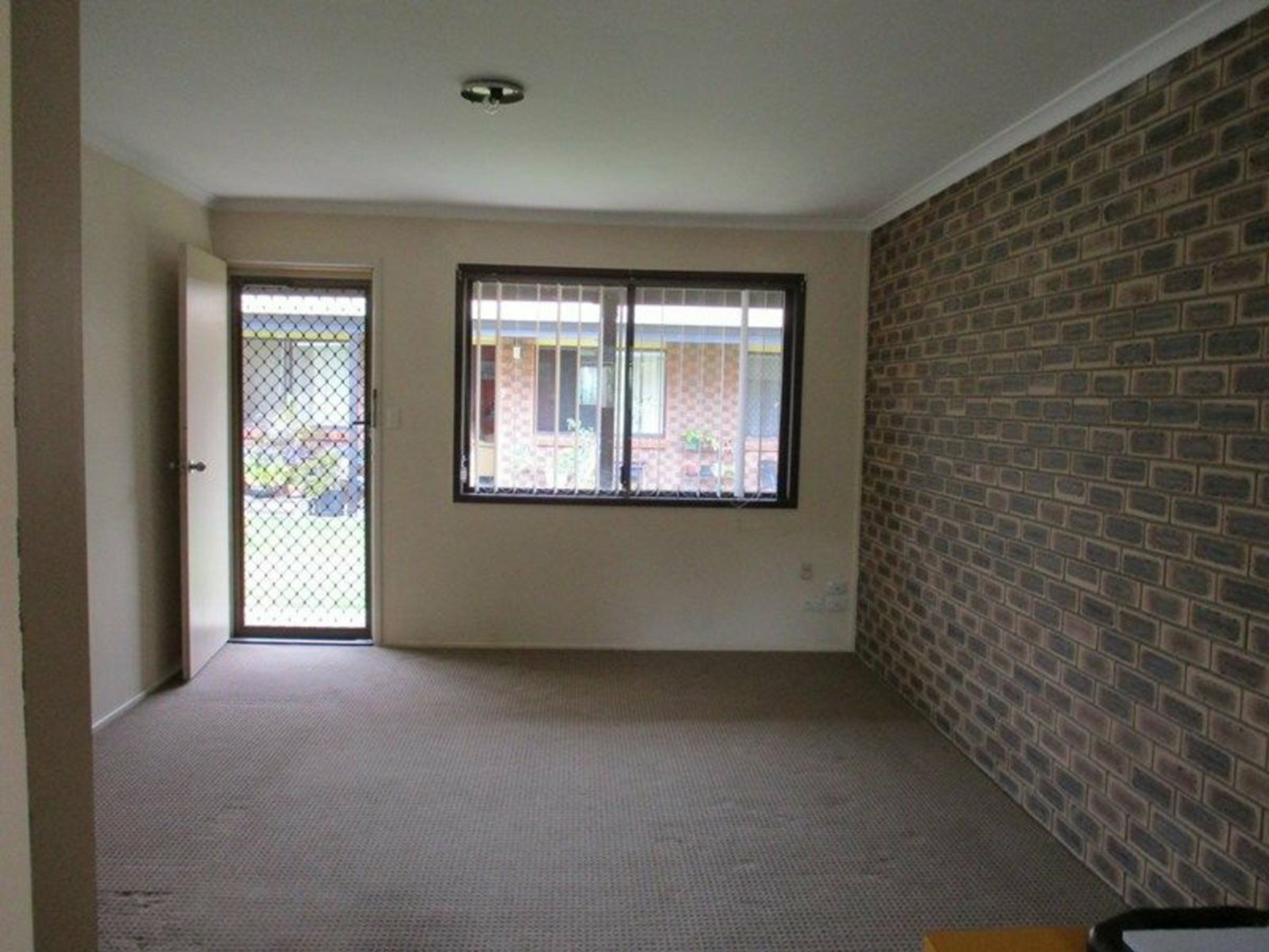 4/3 Juniper Court, BEENLEIGH