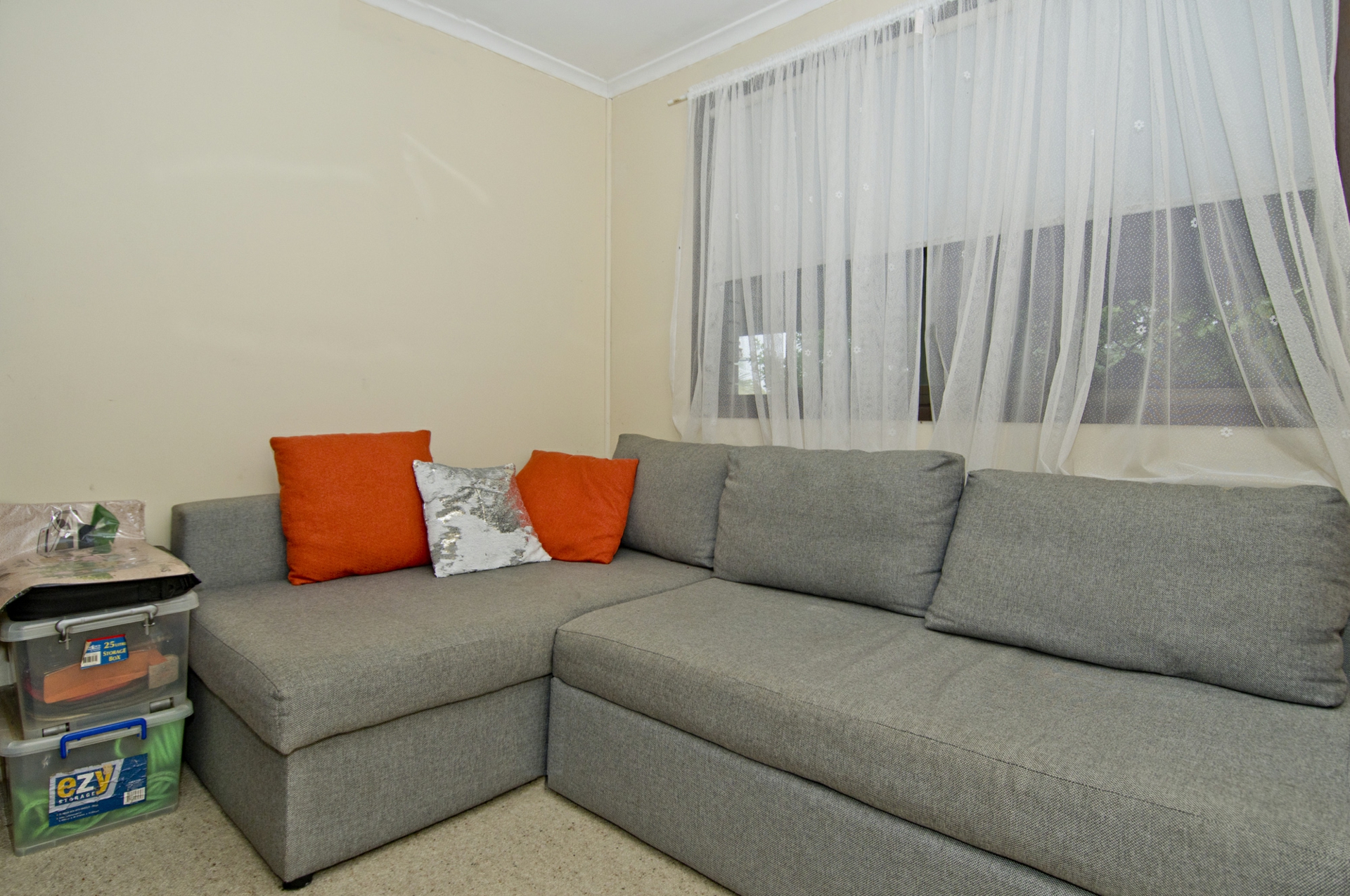 12 Mitre Street, HOLMVIEW