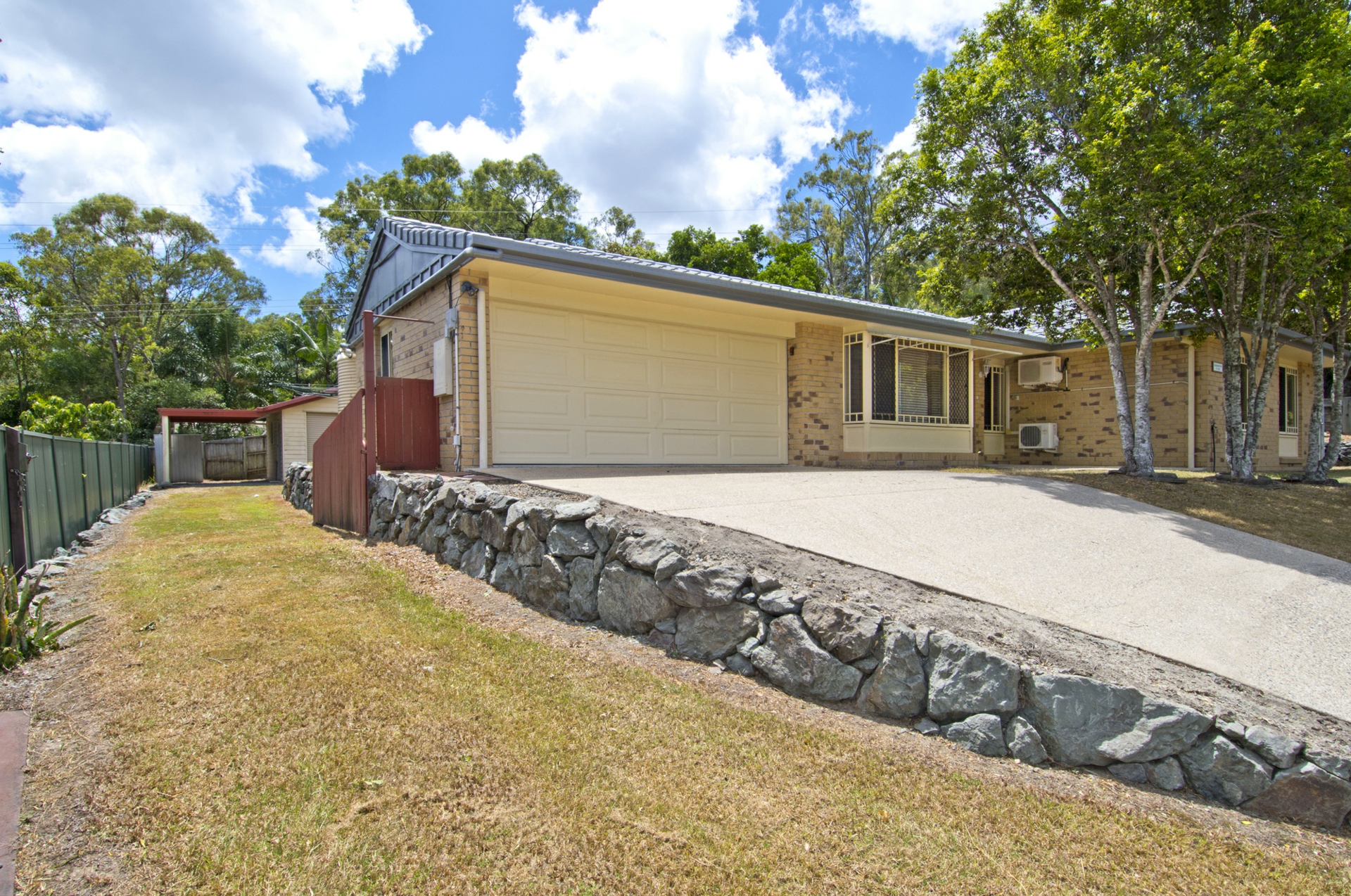 69 Tallagandra Road, BEENLEIGH
