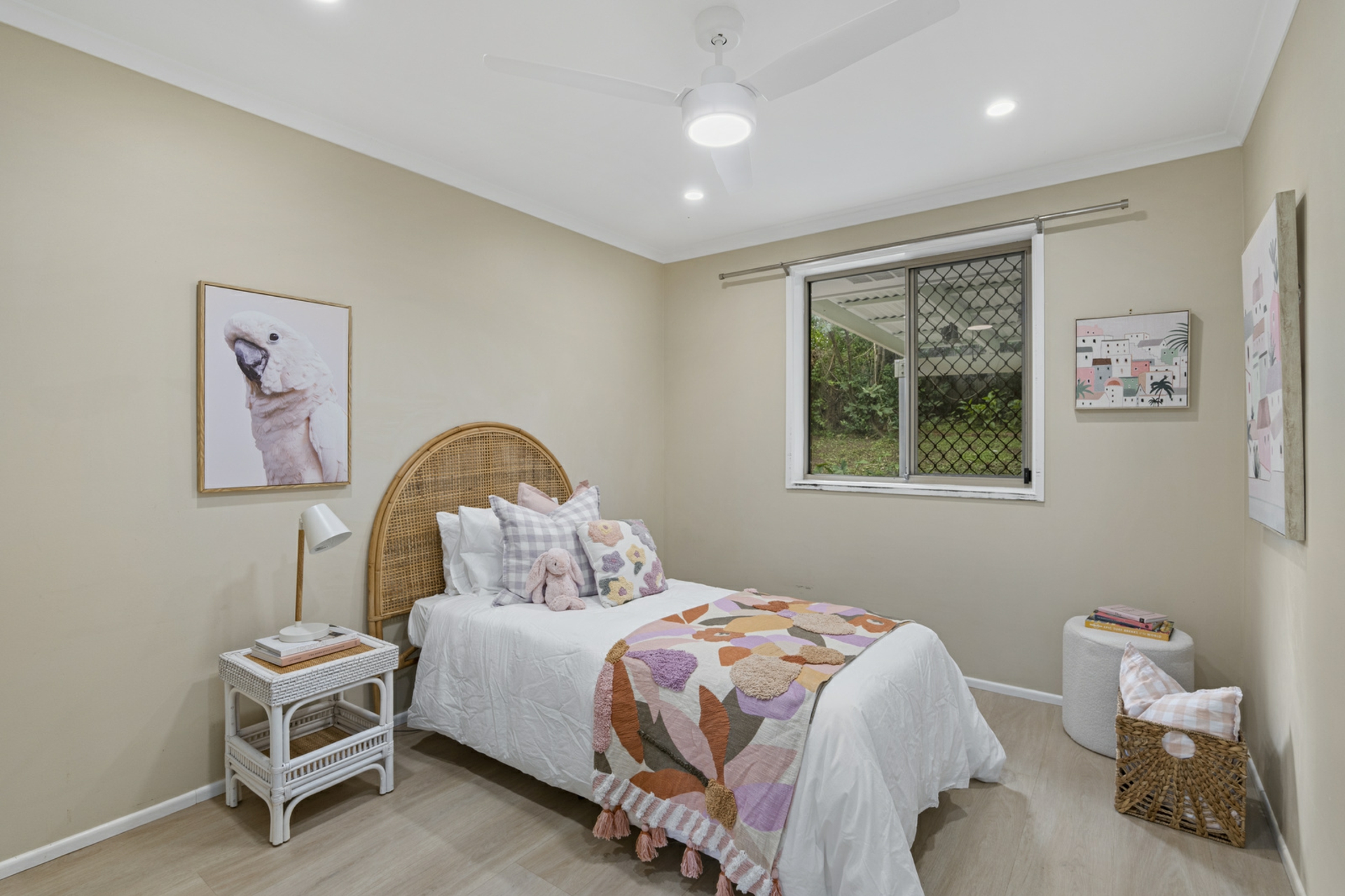 284 River Hills Road, EAGLEBY
