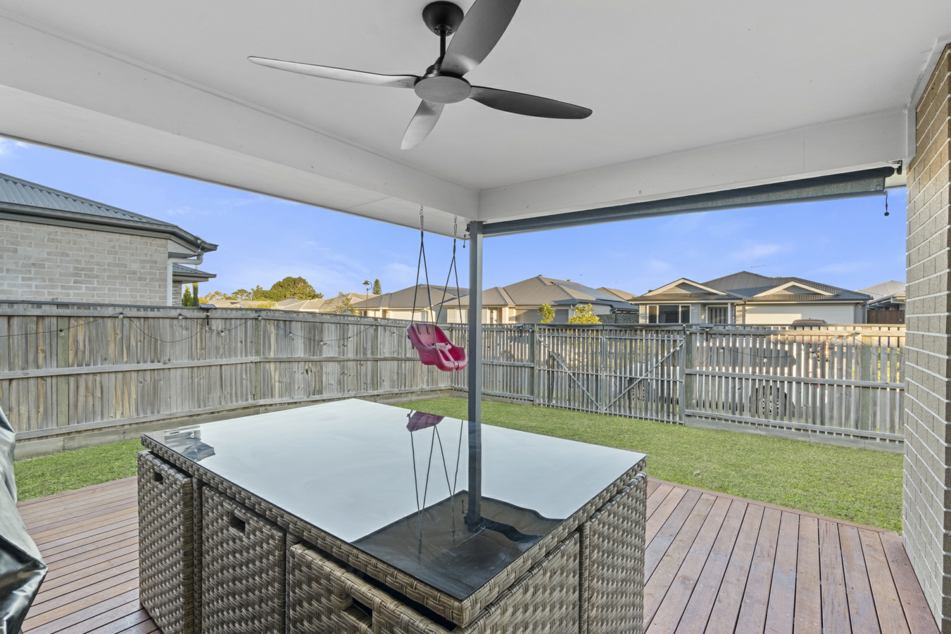 1 Mikaella Way, LOGAN RESERVE
