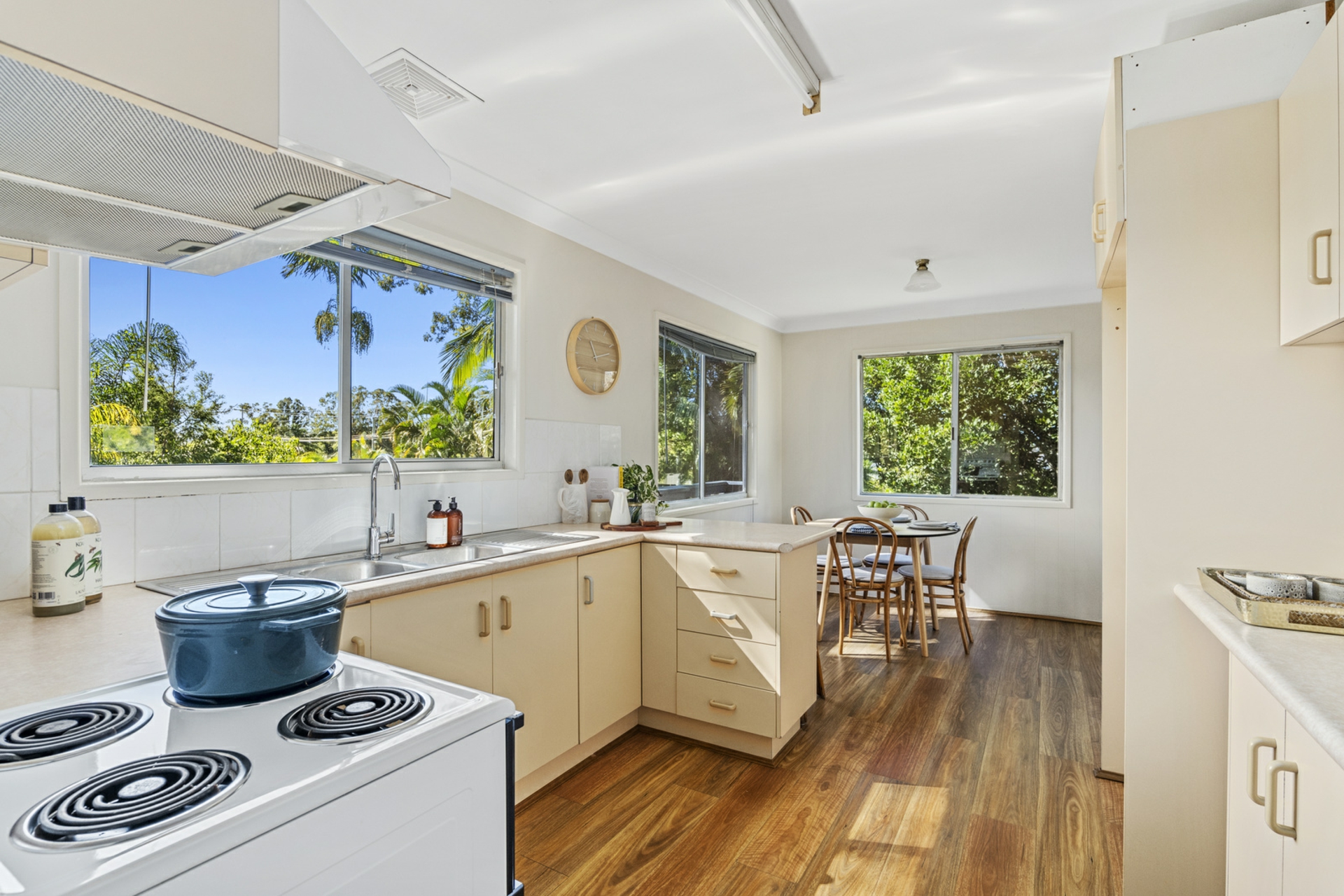11 Shirley Street, EAGLEBY