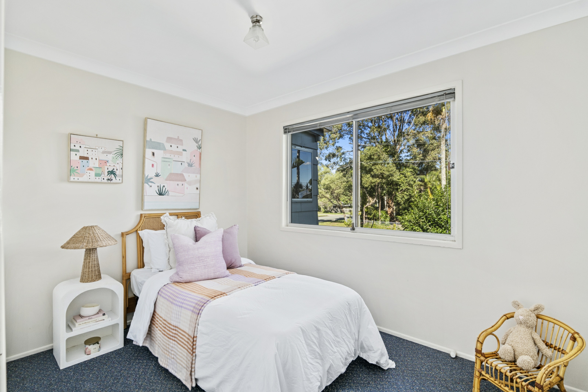 11 Shirley Street, EAGLEBY