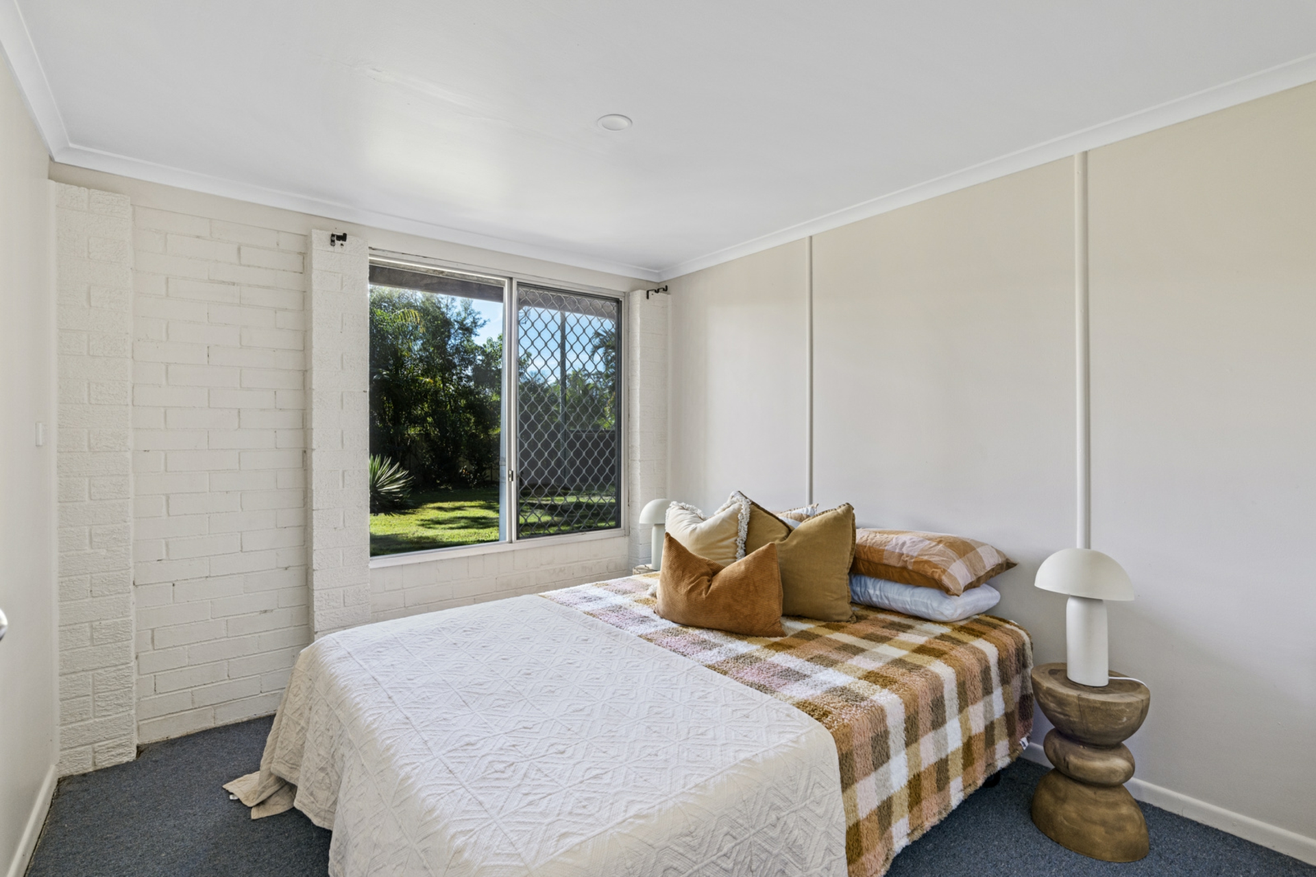 11 Shirley Street, EAGLEBY