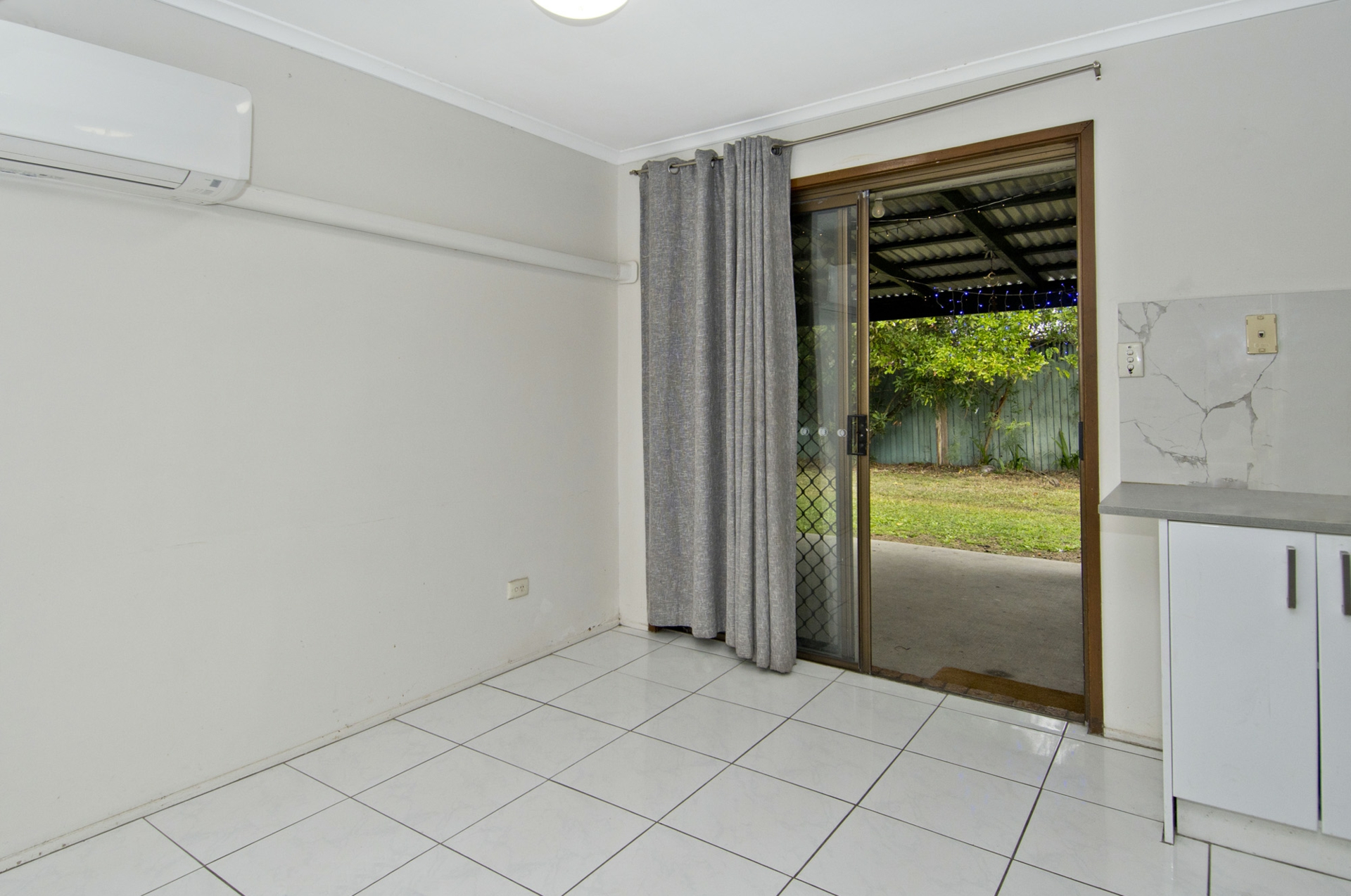 27 Fyshwick Street, Loganholme
