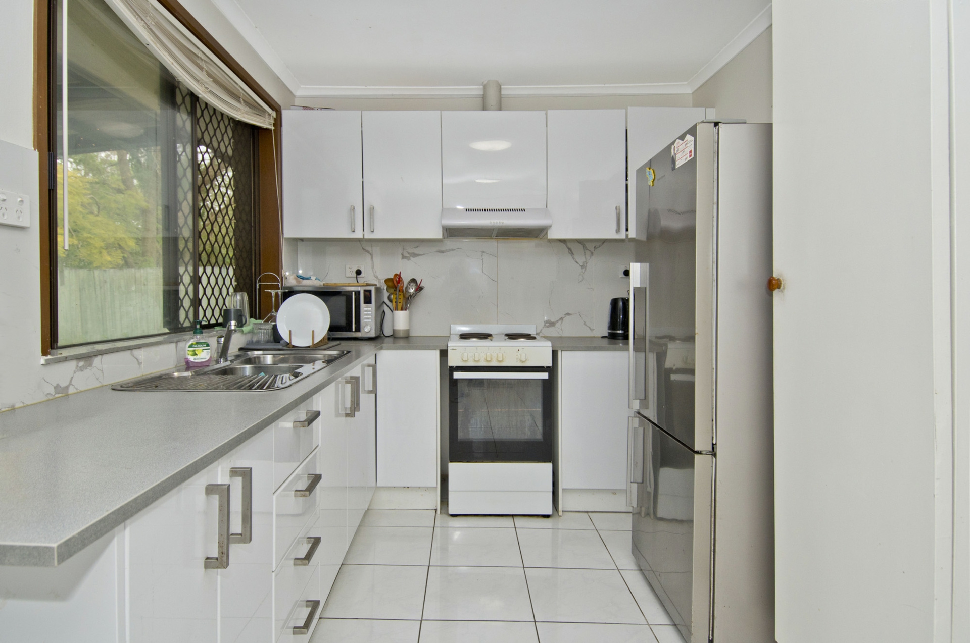 27 Fyshwick Street, Loganholme