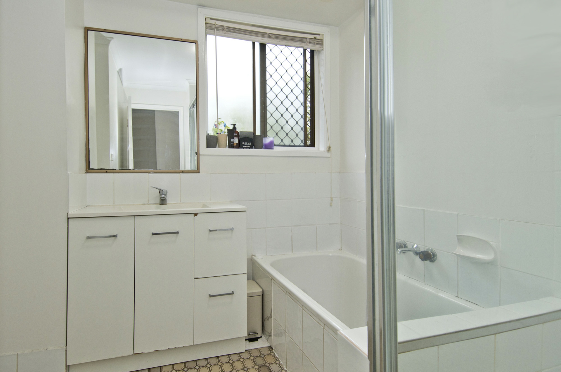 27 Fyshwick Street, Loganholme