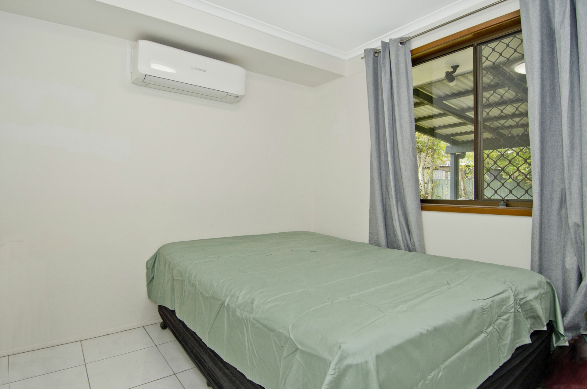 27 Fyshwick Street, Loganholme