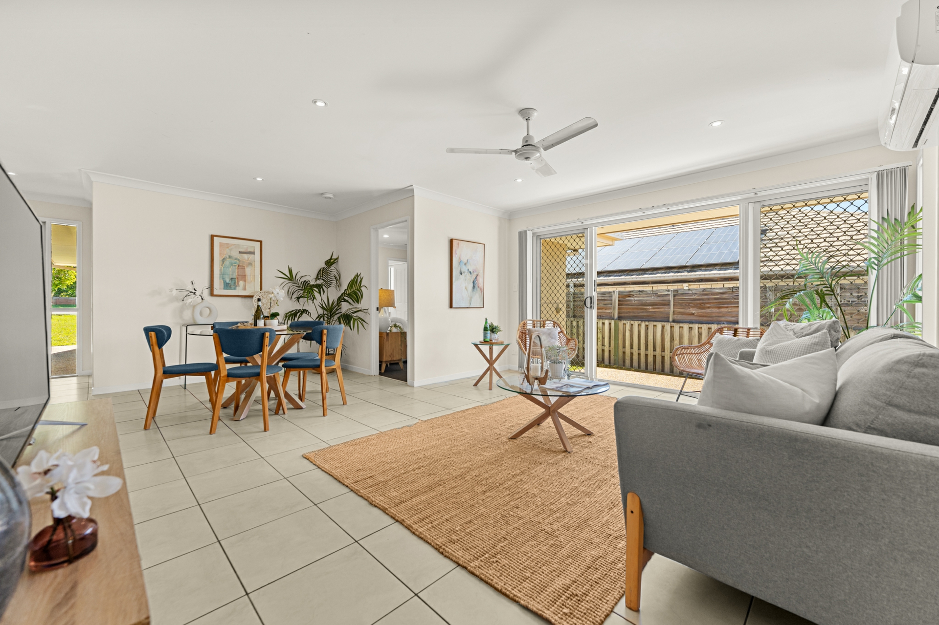 2/279 River Hills Road, Eagleby