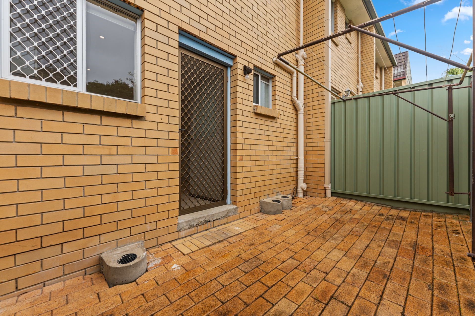 7/90 Milne Street — photo 9 of 17