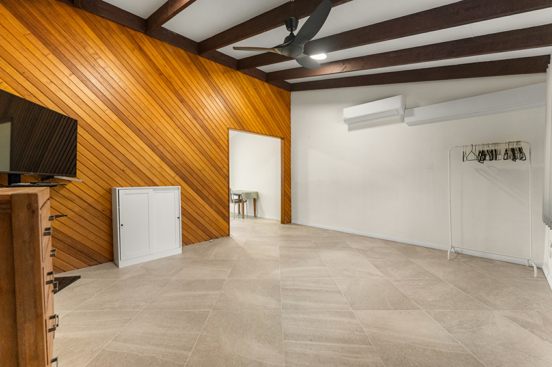 4/7 Albert Street — photo 4 of 23
