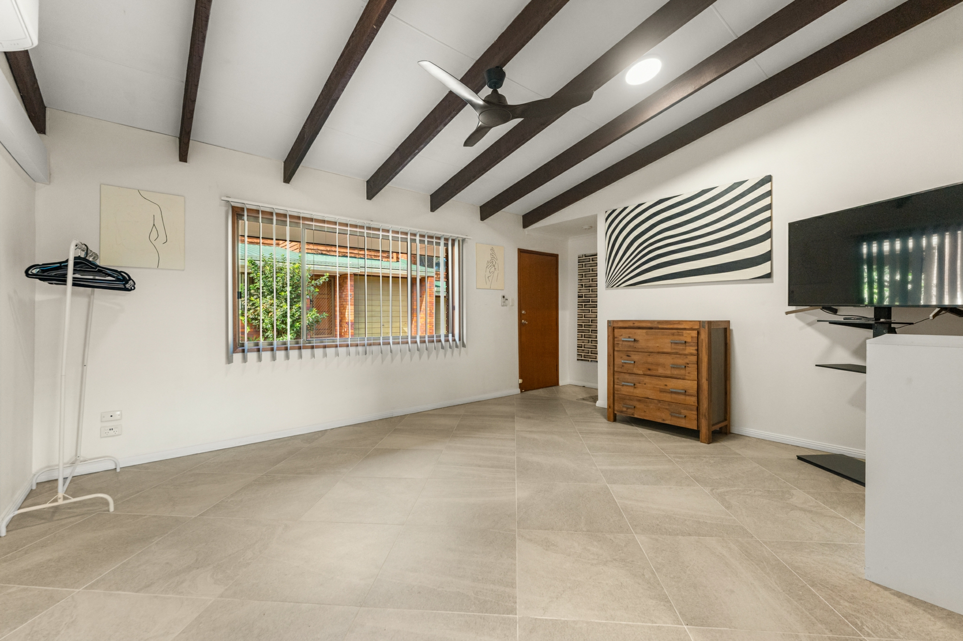4/7 Albert Street — photo 6 of 23