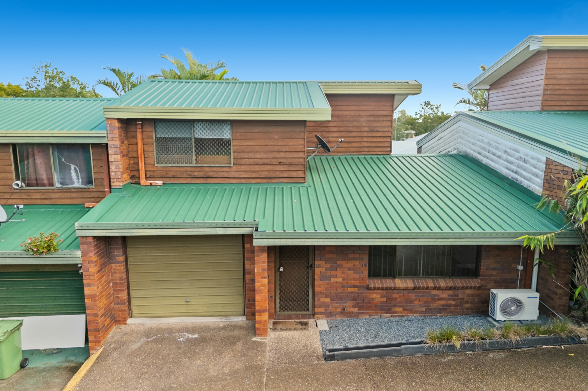 4/7 Albert Street — photo 7 of 23