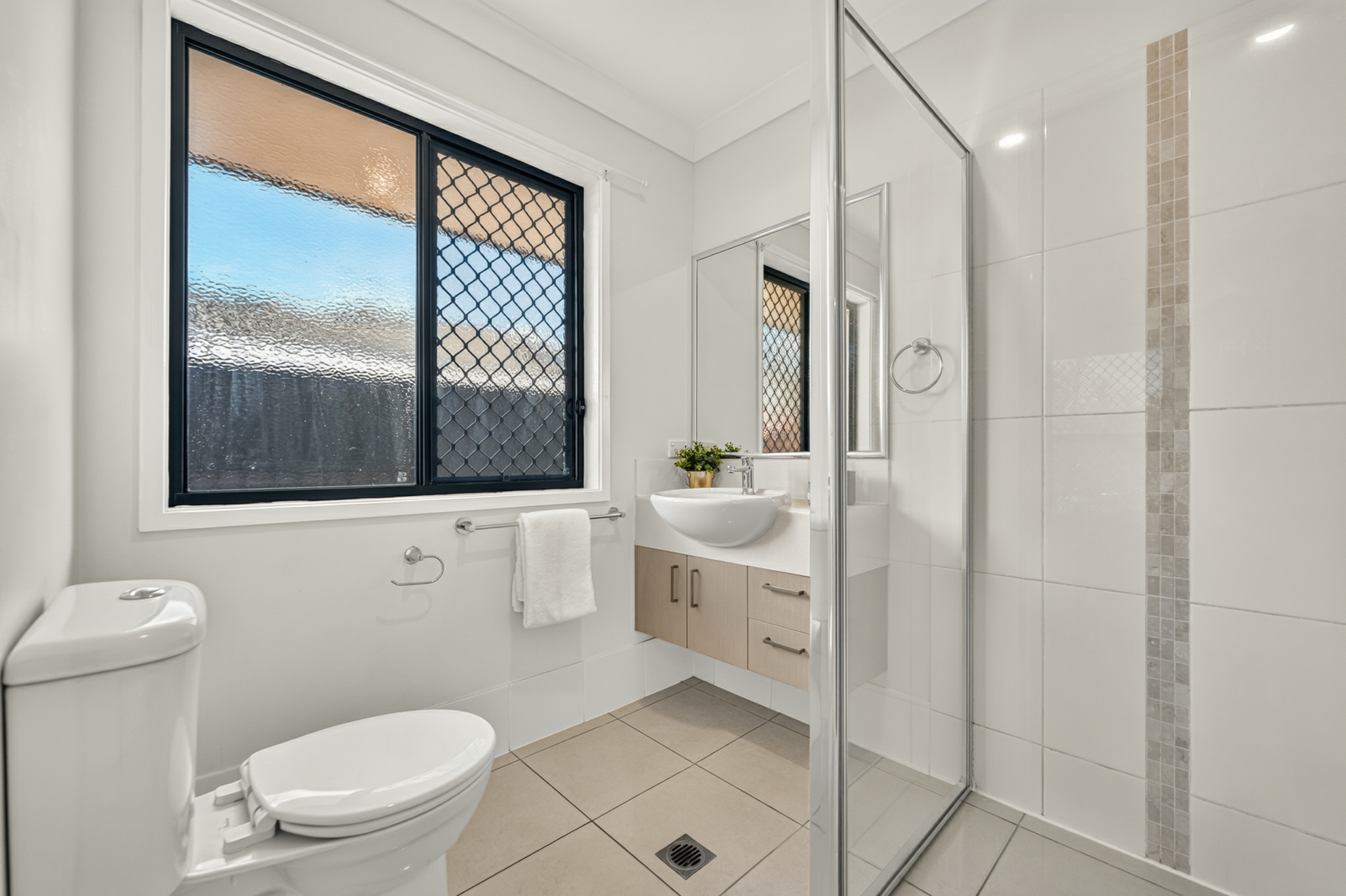 3 Maud Street — photo 11 of 25