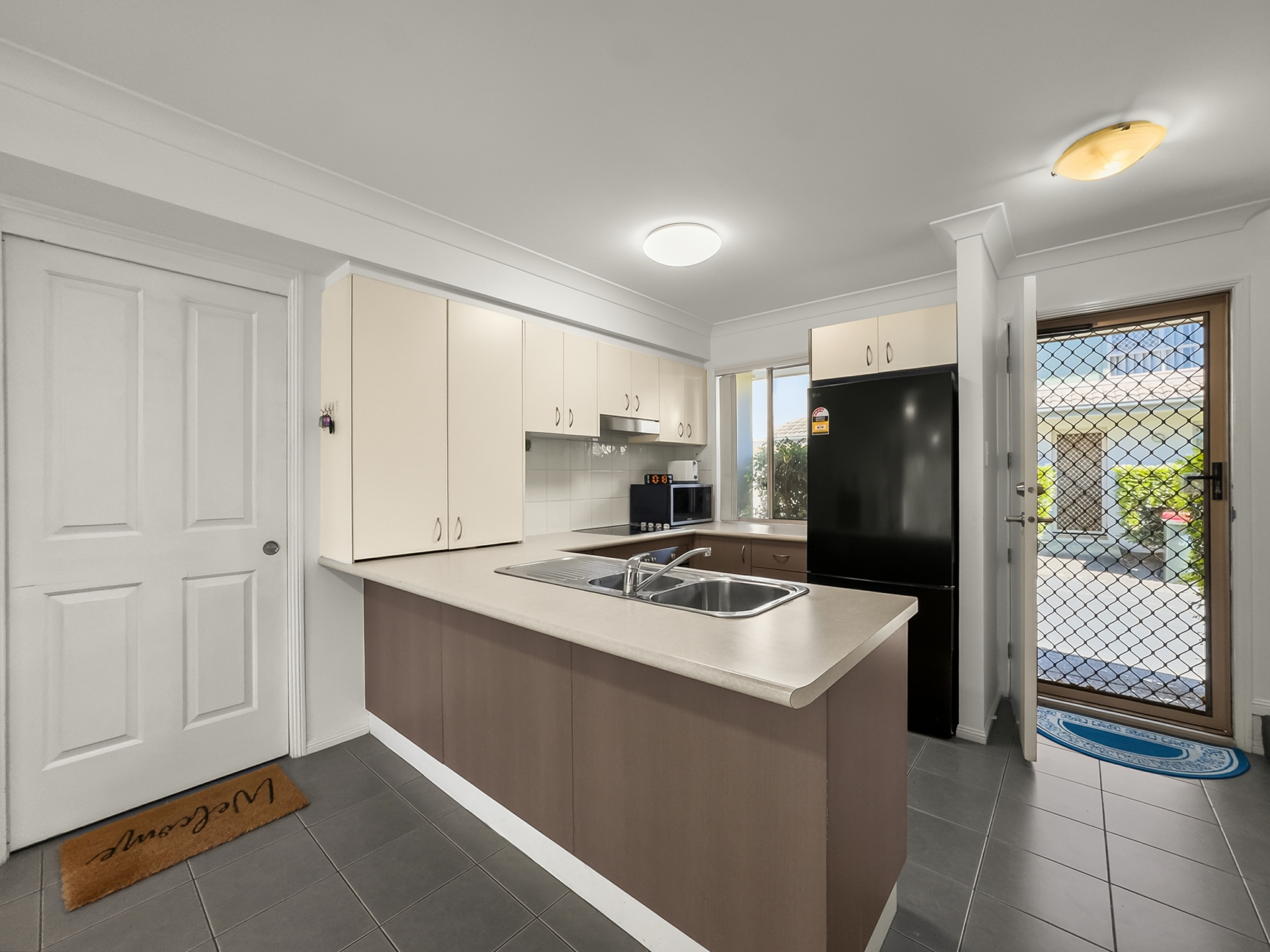 12/154-162 River Hills Road — photo 4 of 19