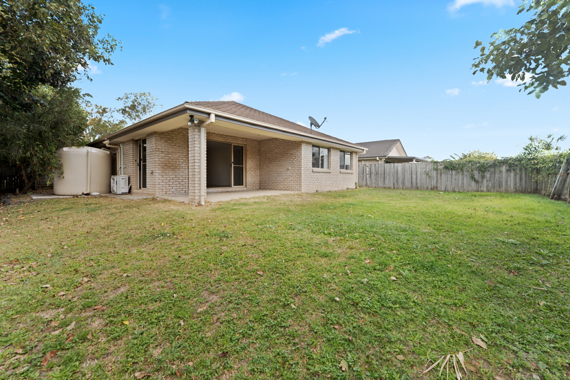 35 Yolla Street — photo 14 of 20
