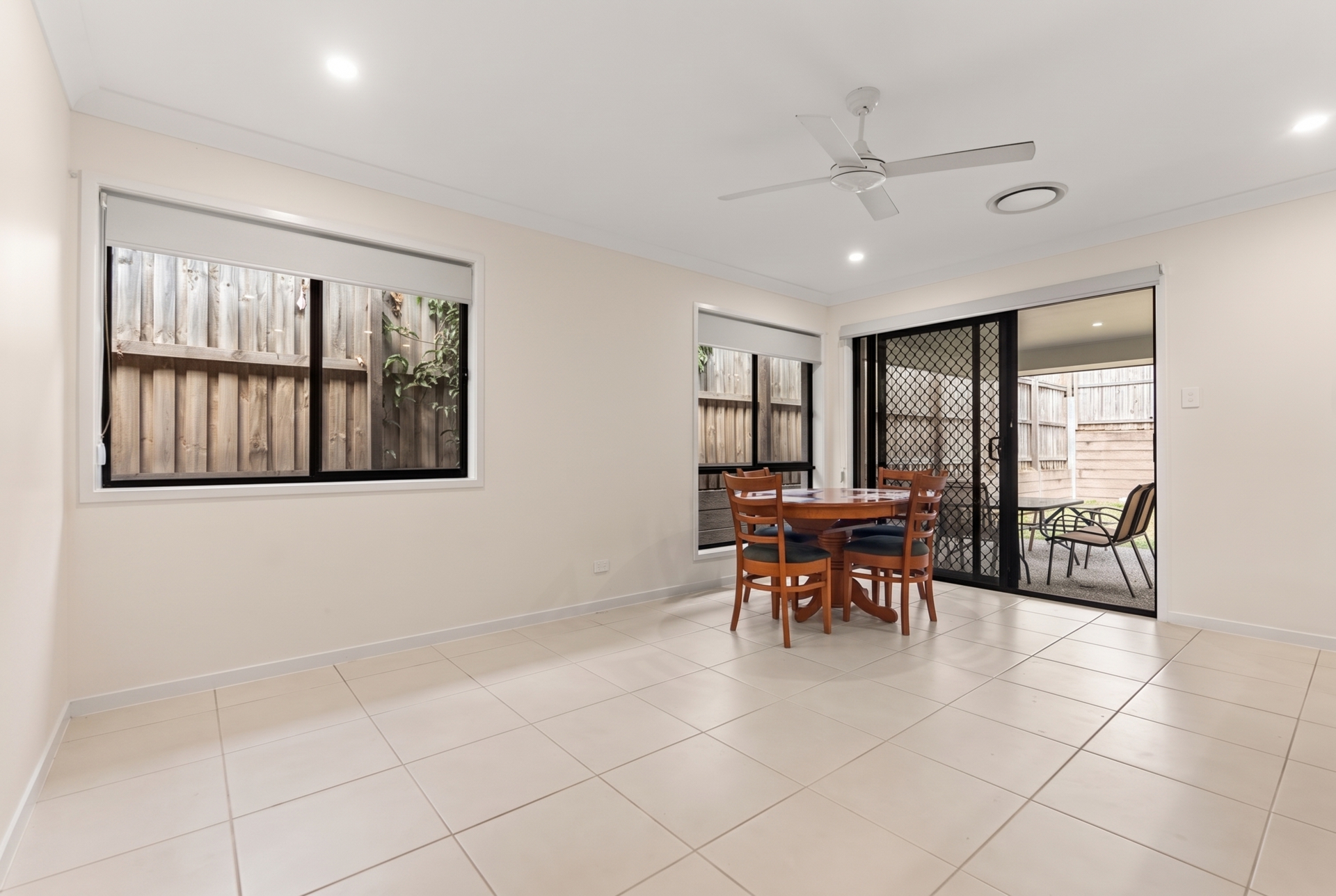 255 Tallagandra Road — photo 4 of 17