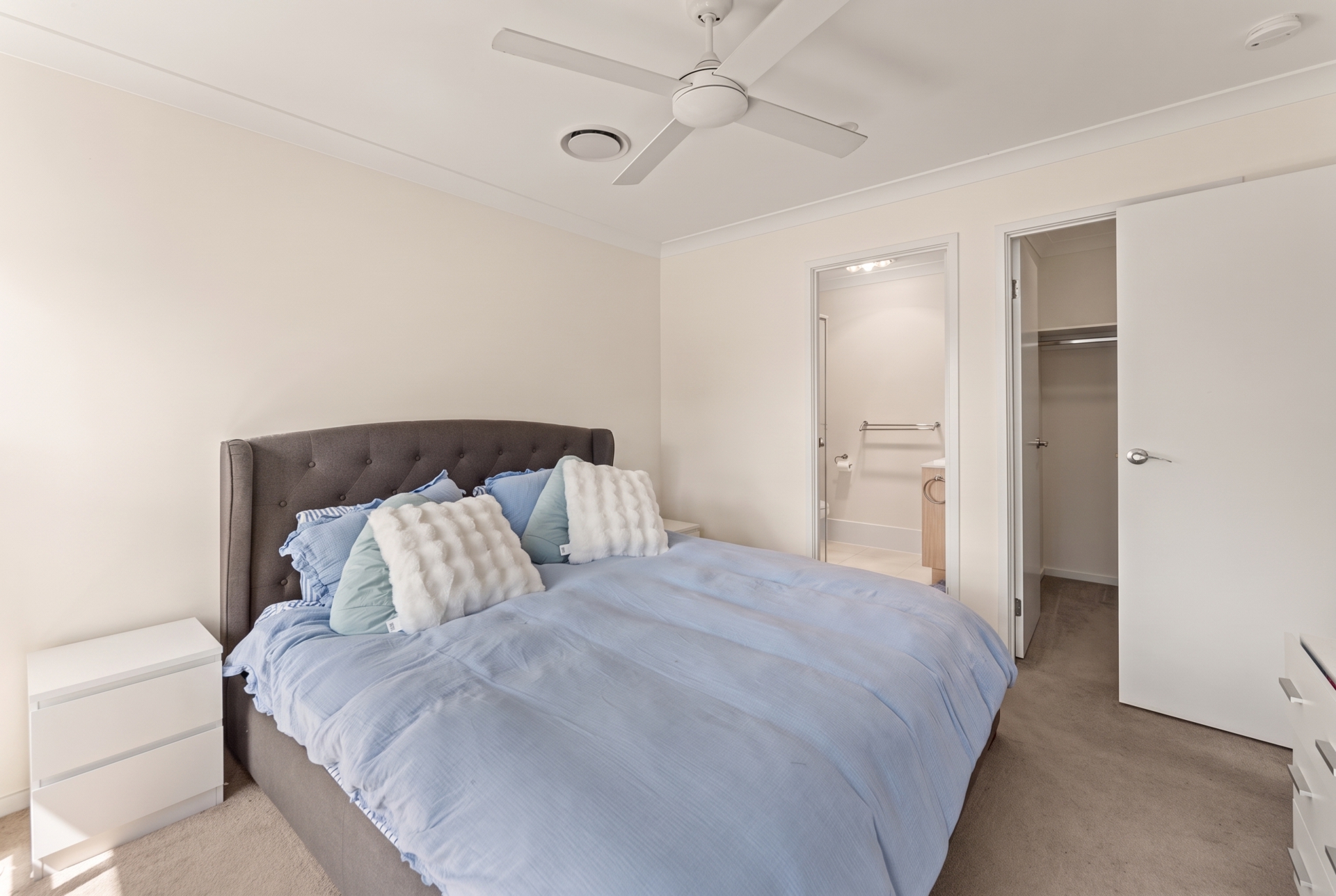 255 Tallagandra Road — photo 8 of 17