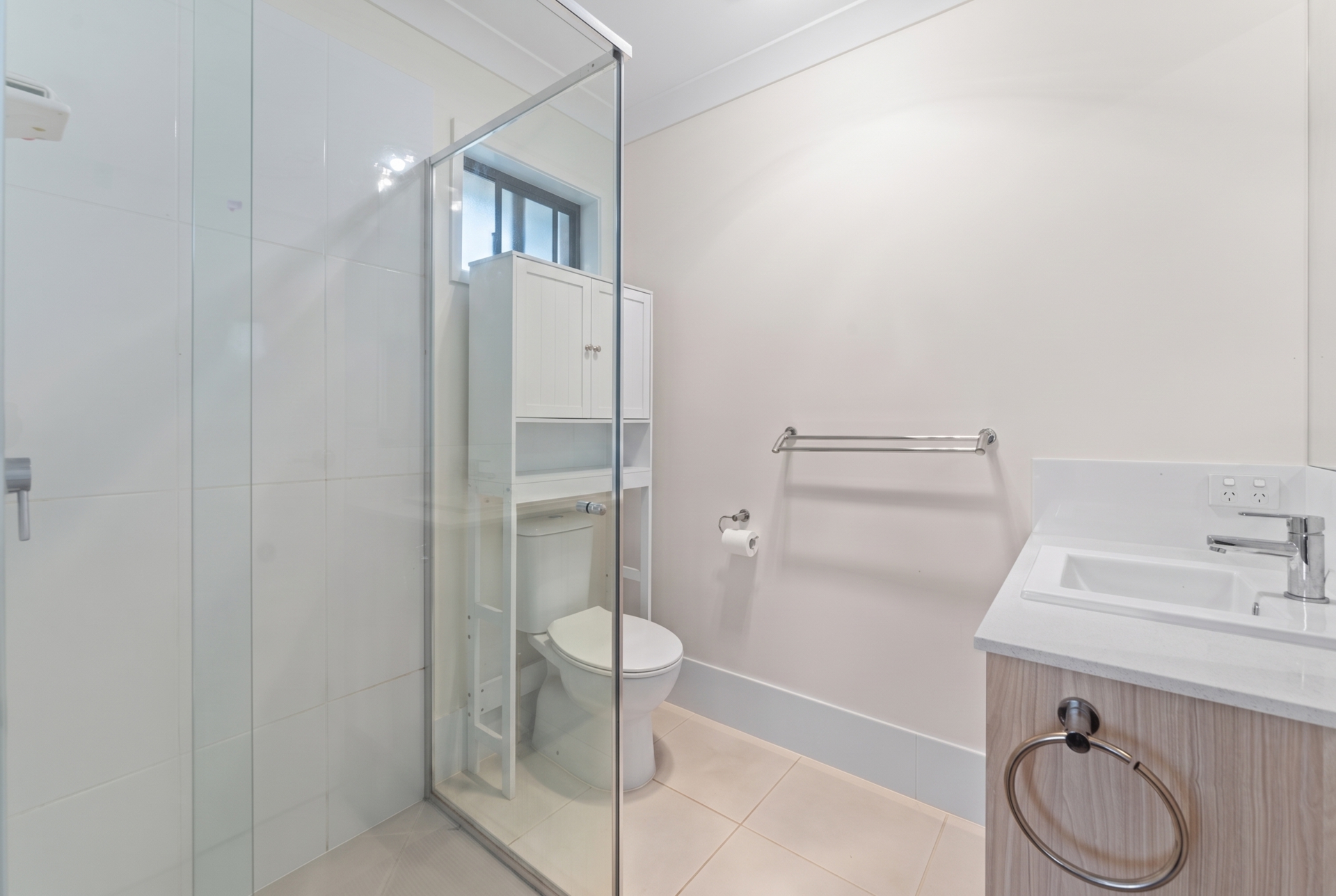 255 Tallagandra Road — photo 9 of 17