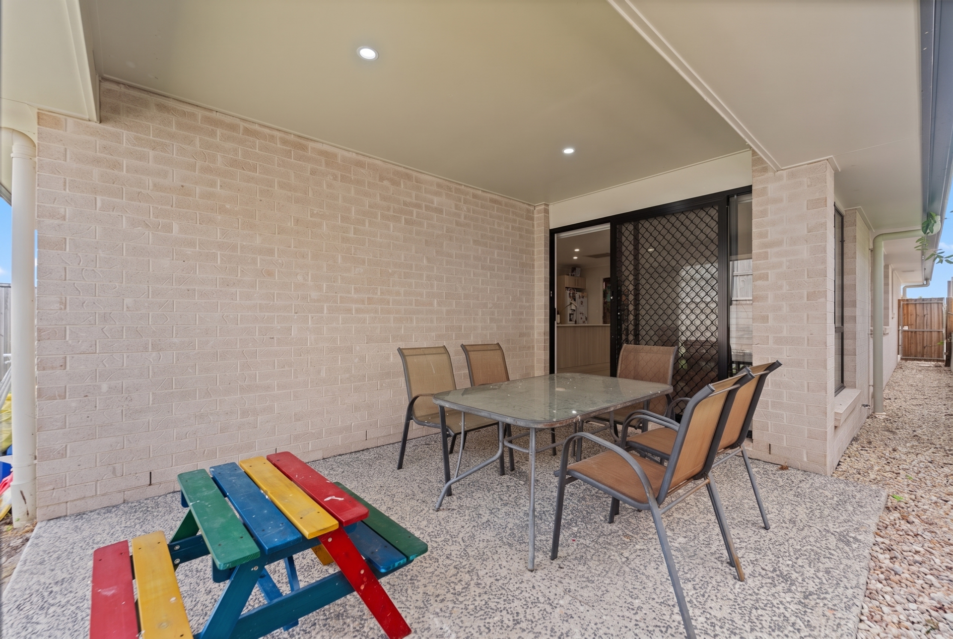 255 Tallagandra Road — photo 13 of 17