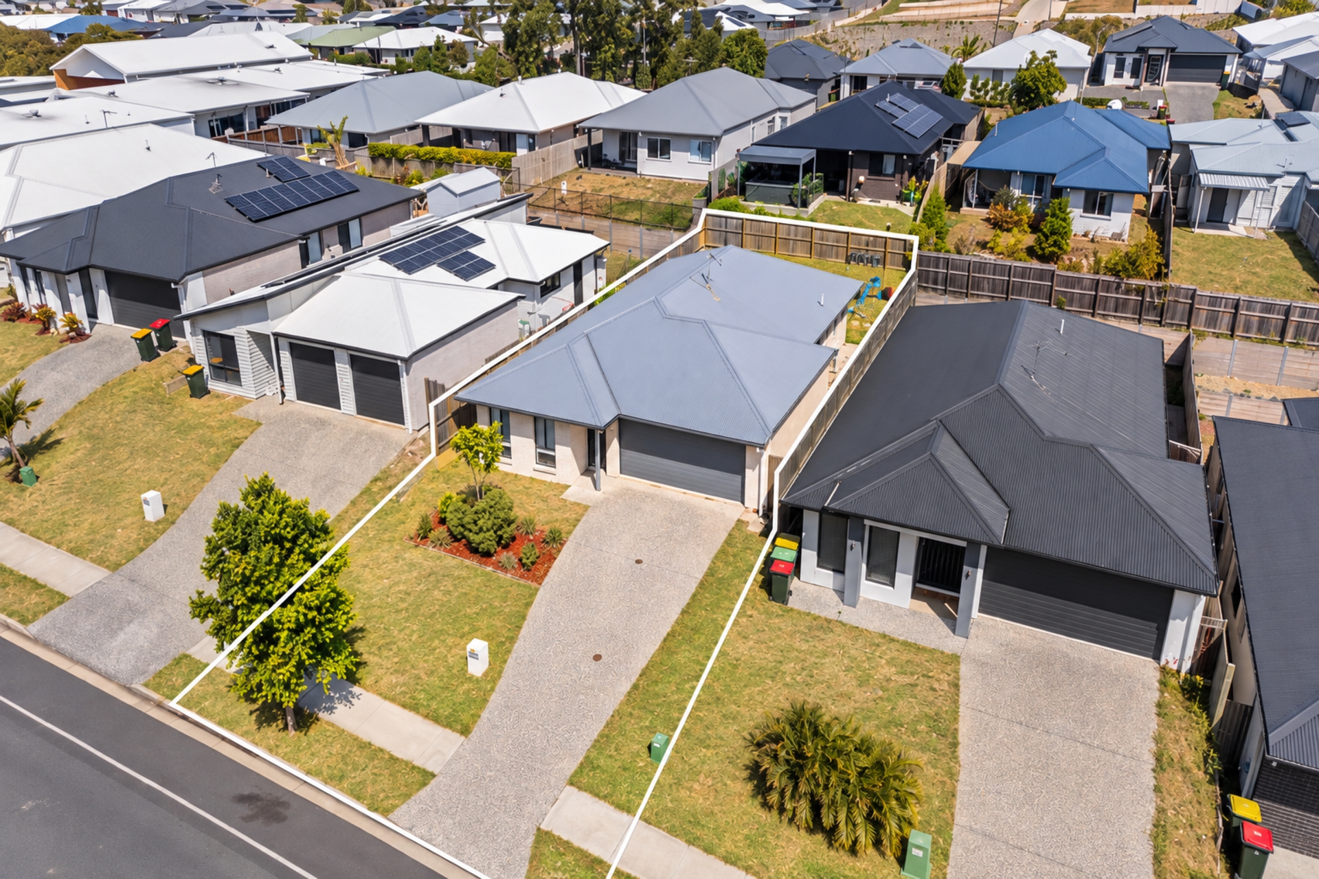 255 Tallagandra Road — photo 15 of 17