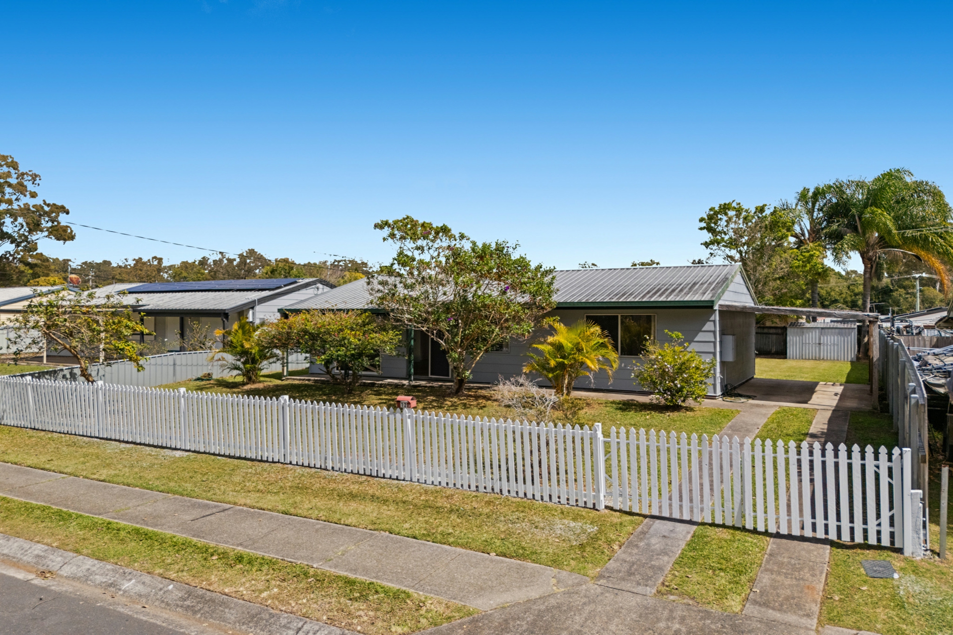 12 Parkland Court — photo 2 of 21