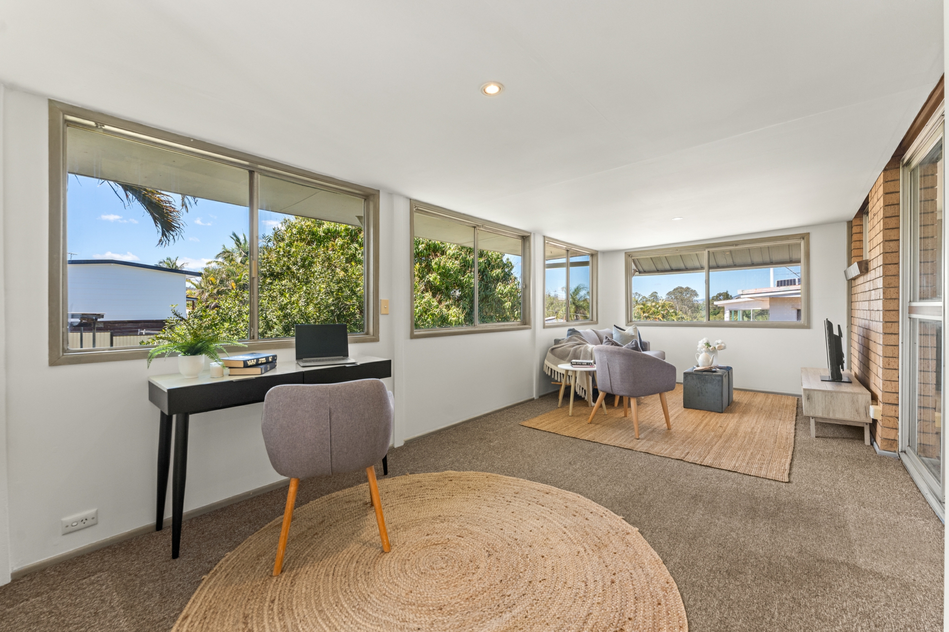 22 Dongarven Drive (4 Ennis Court) — photo 17 of 29
