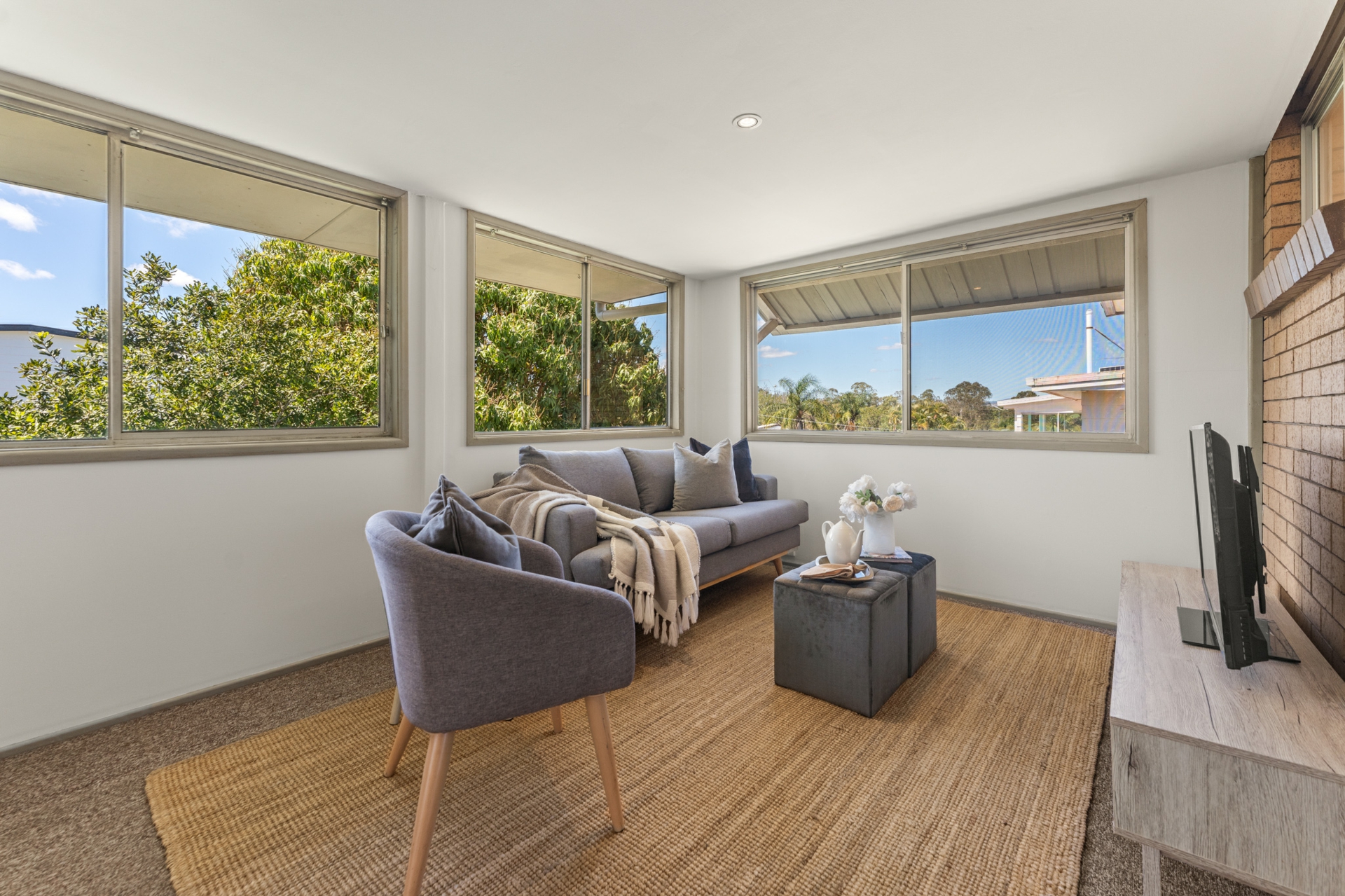 22 Dongarven Drive (4 Ennis Court) — photo 19 of 29