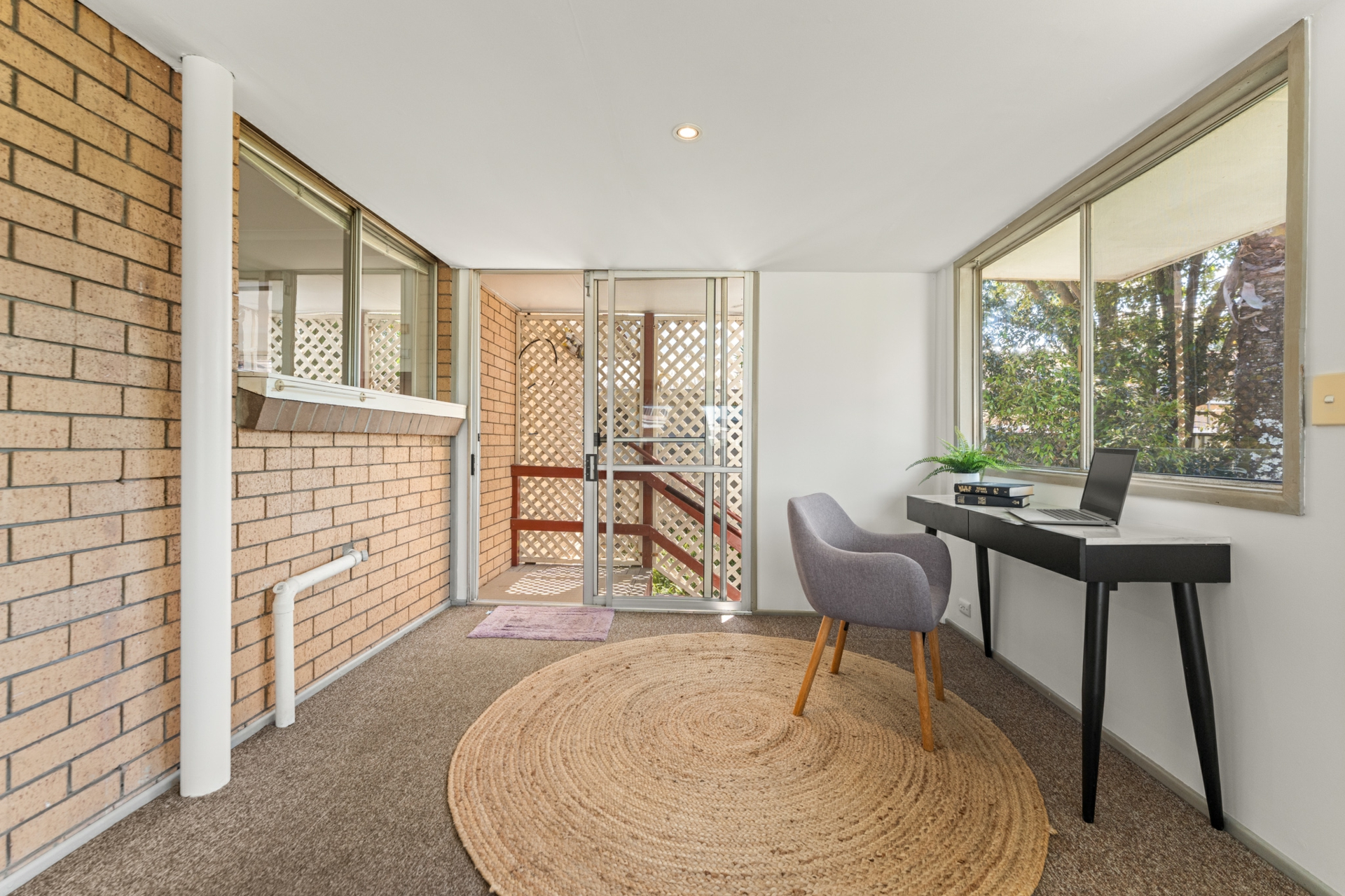 22 Dongarven Drive (4 Ennis Court) — photo 20 of 29
