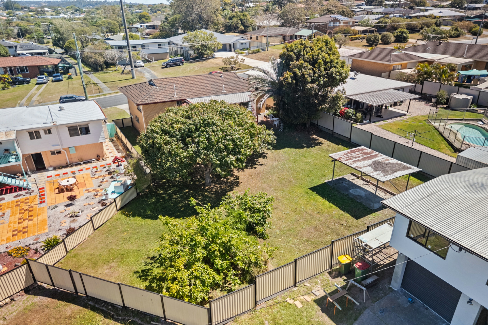 22 Dongarven Drive (4 Ennis Court) — photo 28 of 29