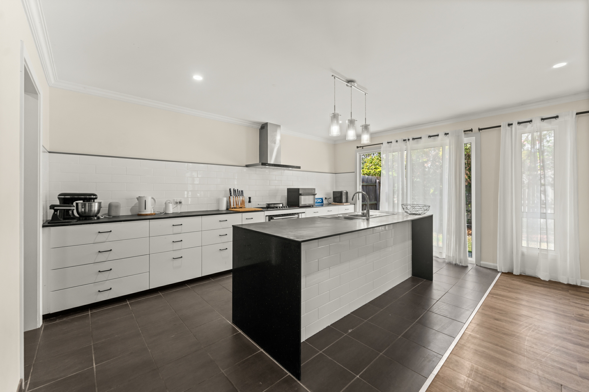 16 Vautin Way — photo 7 of 22