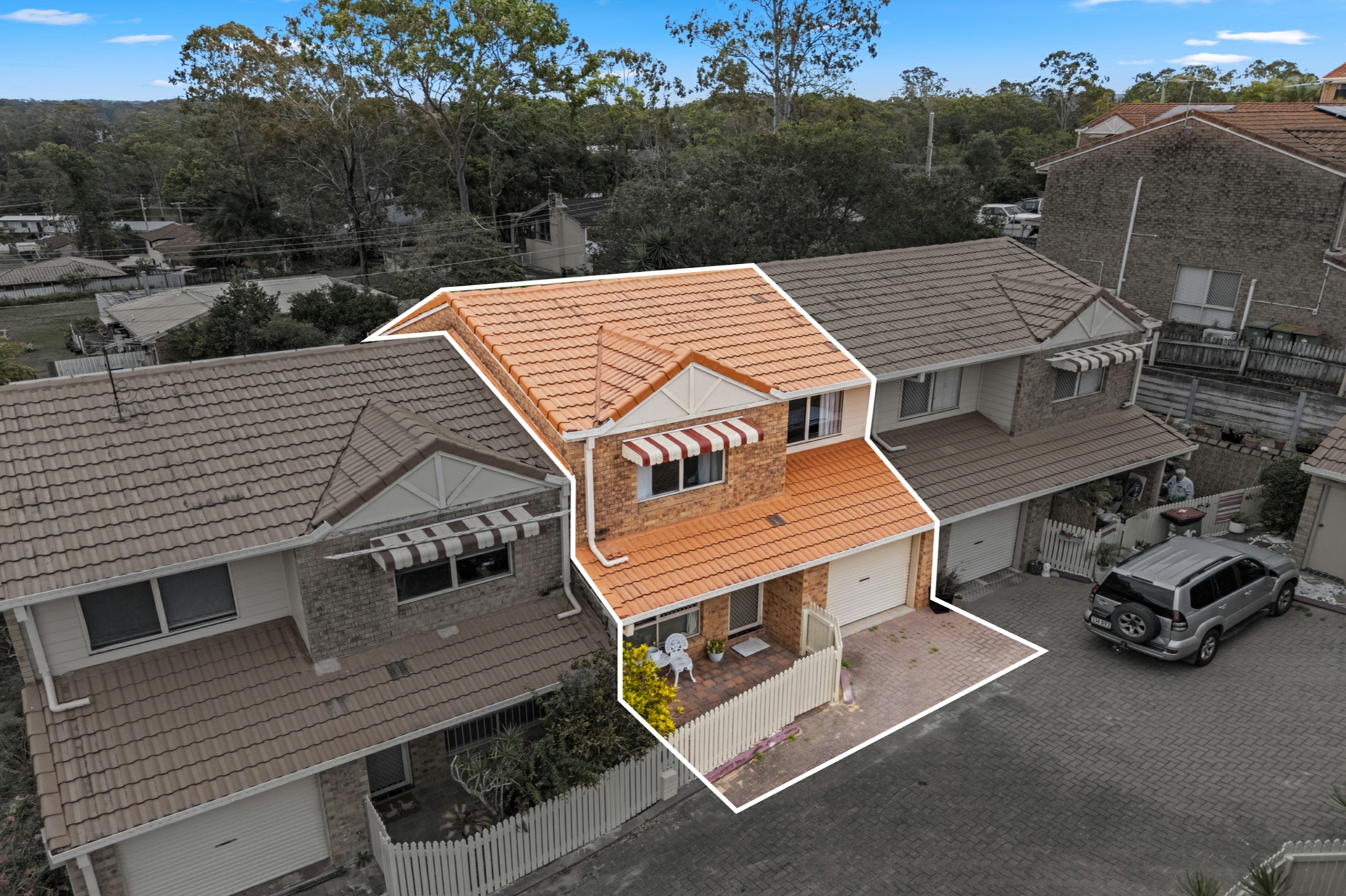15/20 Pine Avenue — photo from LJ Hooker Property Collective