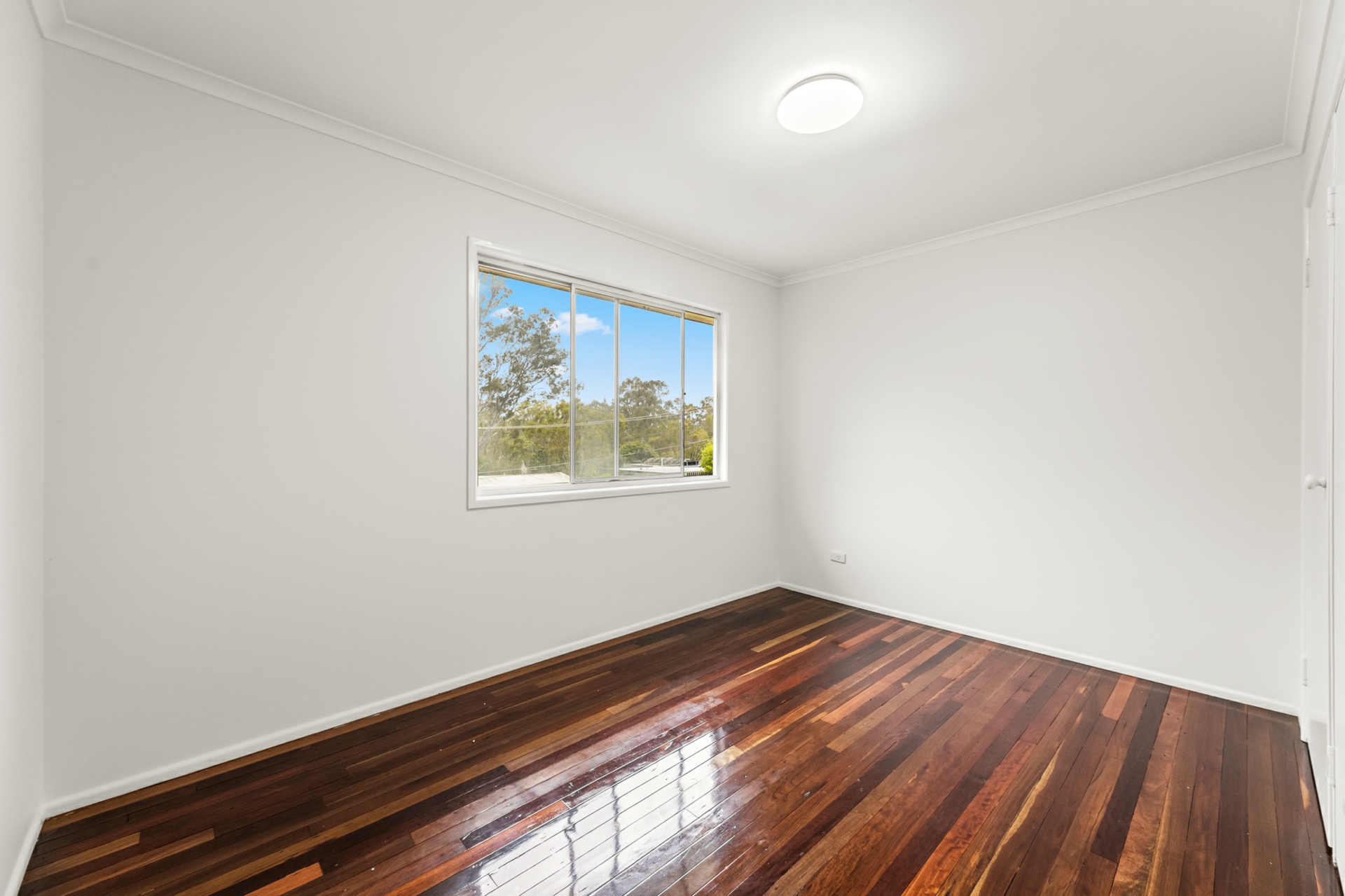 74 Tweedvale Street — photo 9 of 18