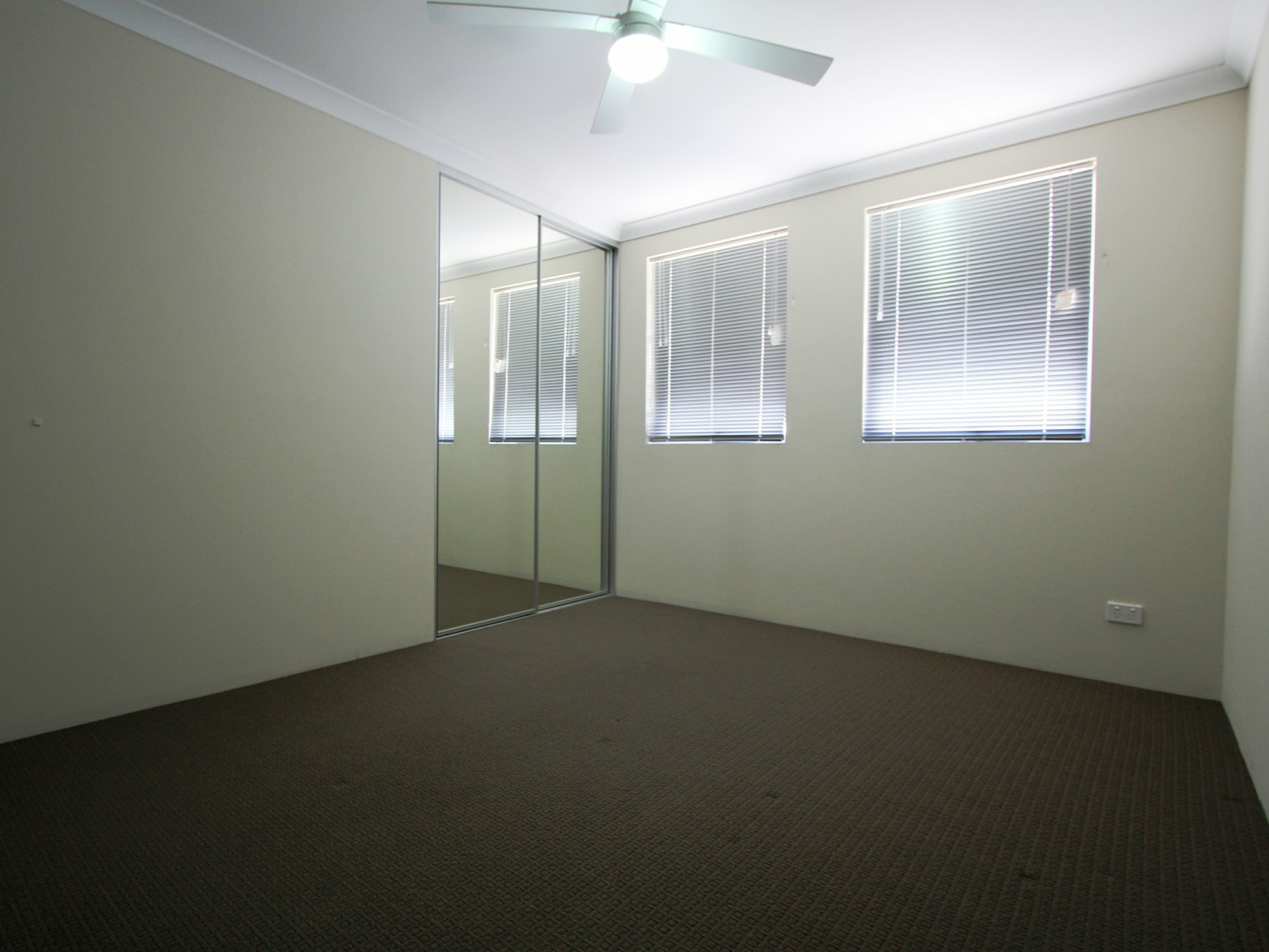20 Peel Row, KWINANA TOWN CENTRE
