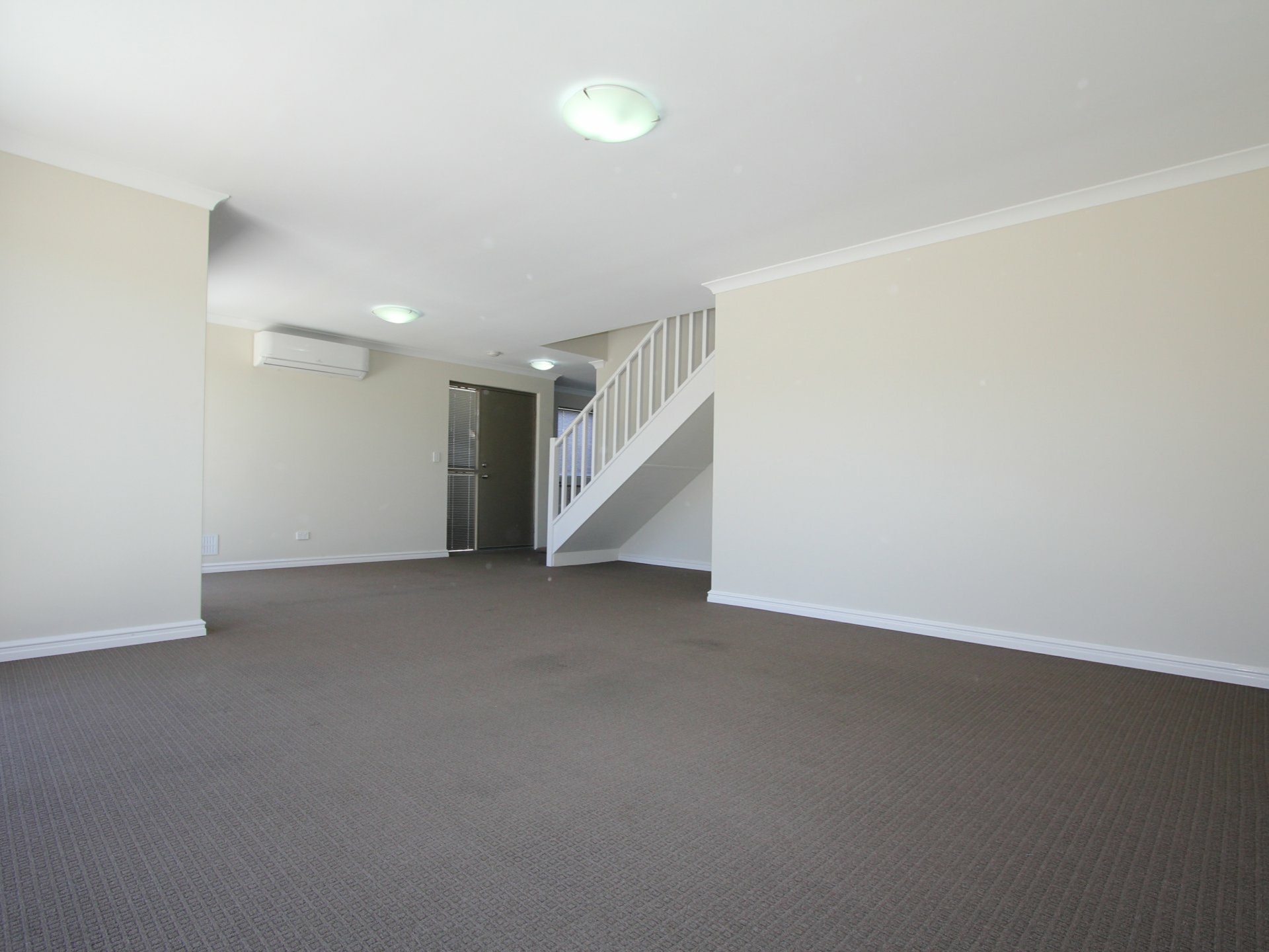 20 Peel Row, KWINANA TOWN CENTRE