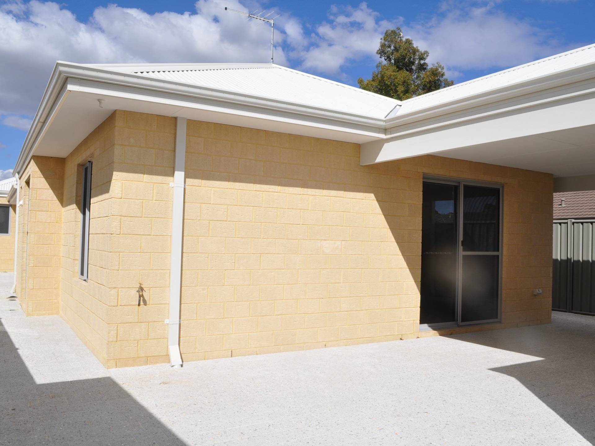 194 Lambeth Circle, WELLARD