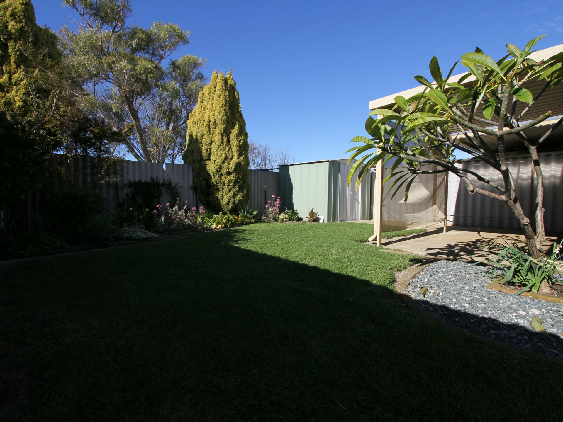 8/9 Louise Street, ROCKINGHAM