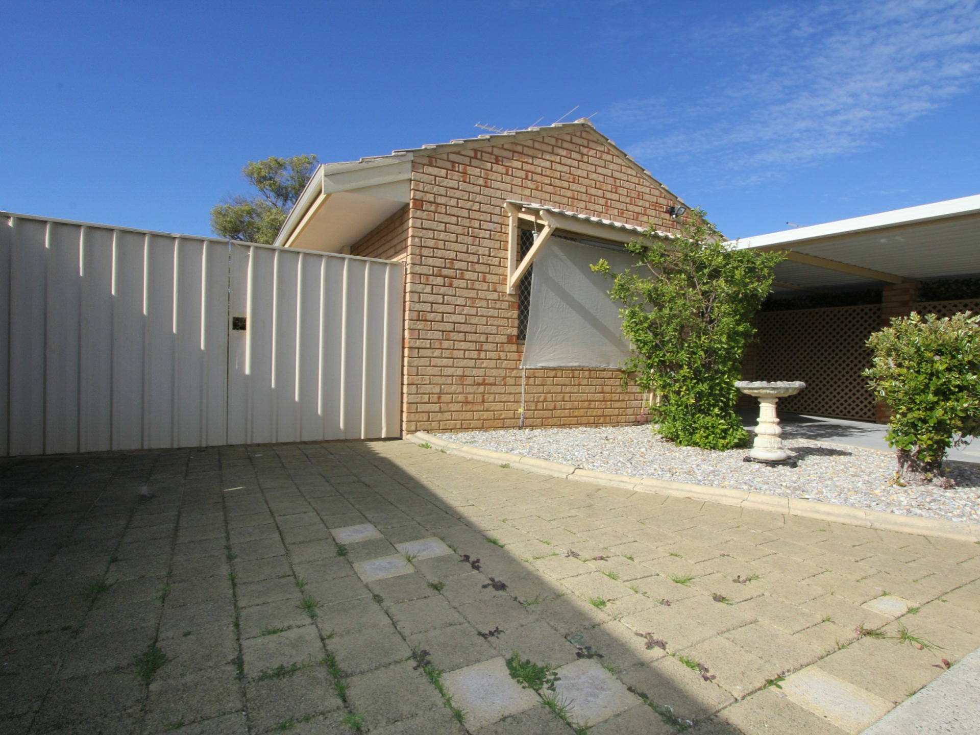 8/9 Louise Street, ROCKINGHAM