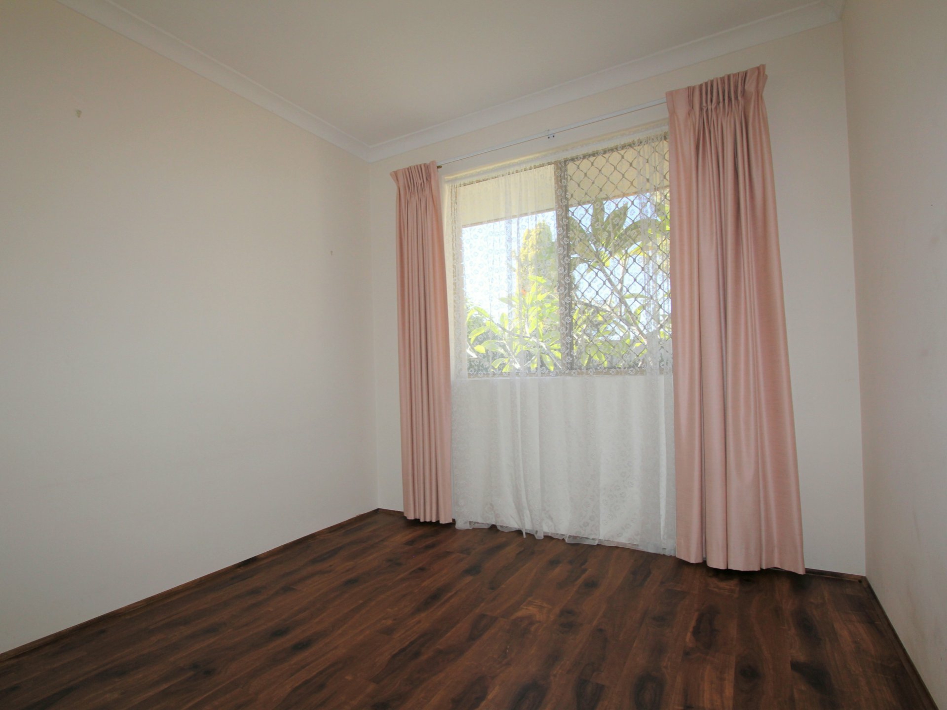 8/9 Louise Street, ROCKINGHAM
