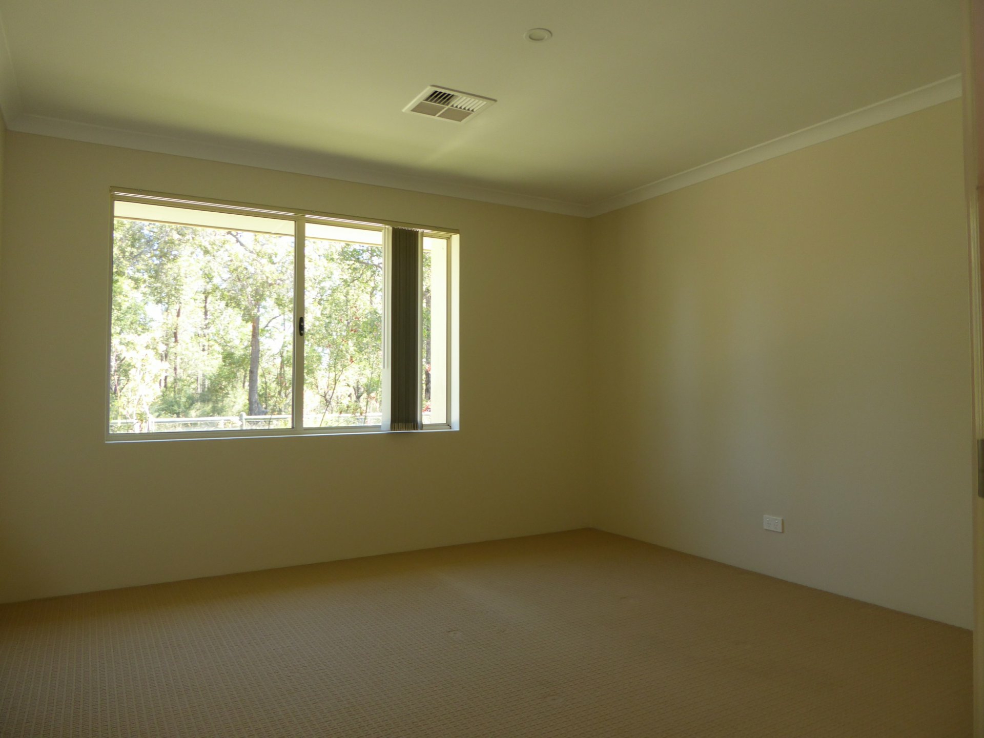 27 Kirkby Circuit, WELLARD