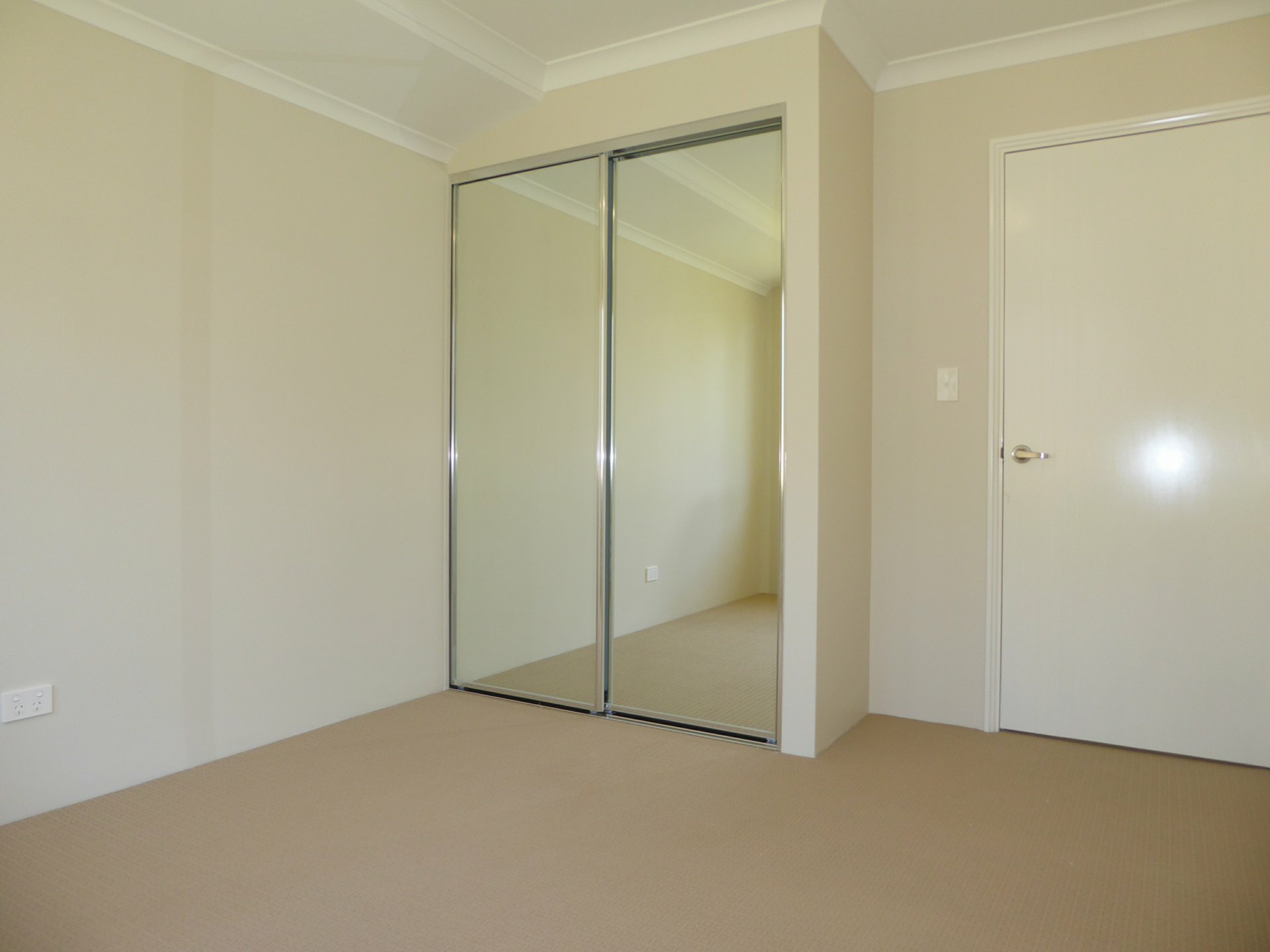 27 Kirkby Circuit, WELLARD